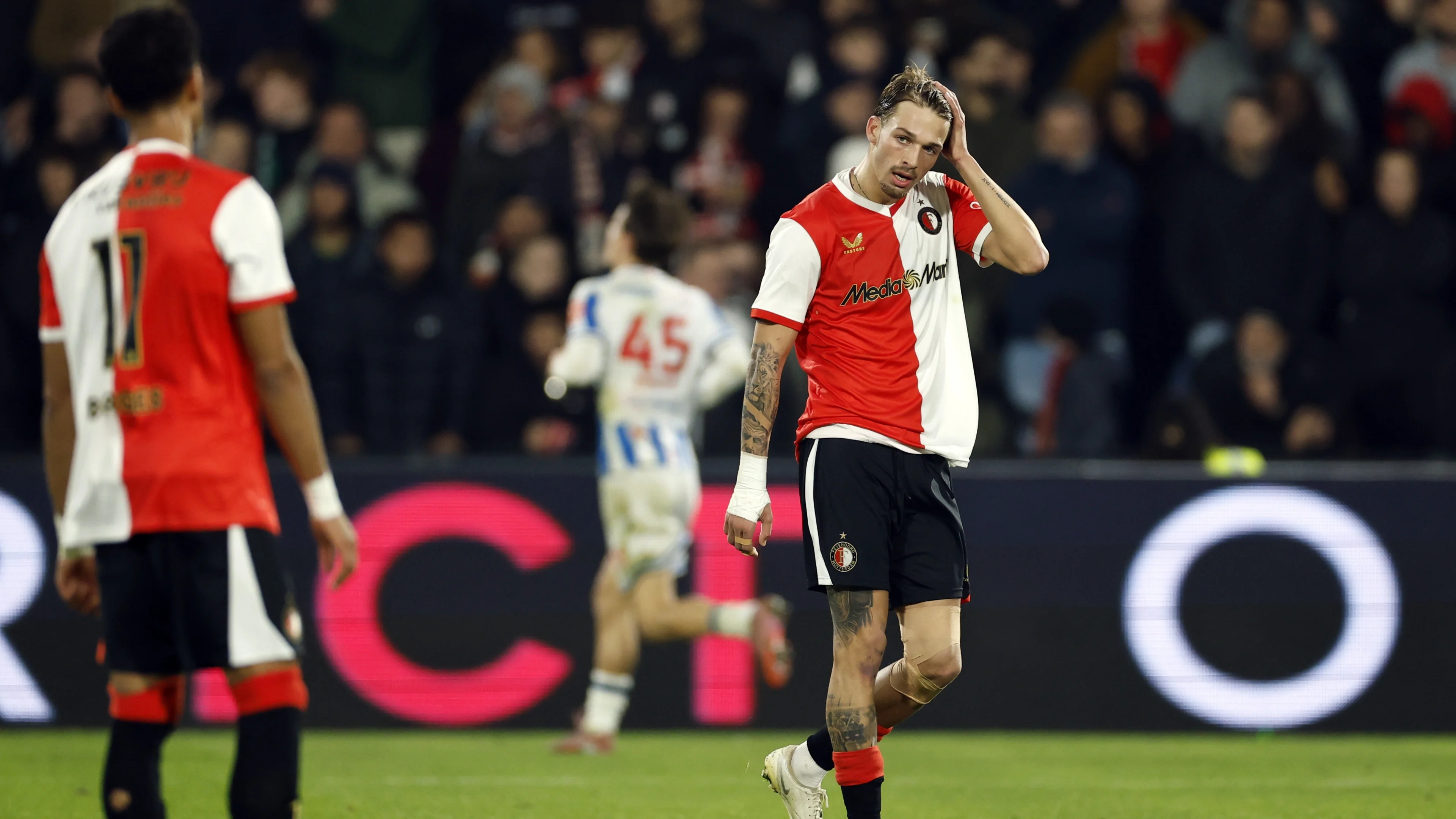 Feyenoord ligt uit KNVB-beker na verlies van sc Heerenveen