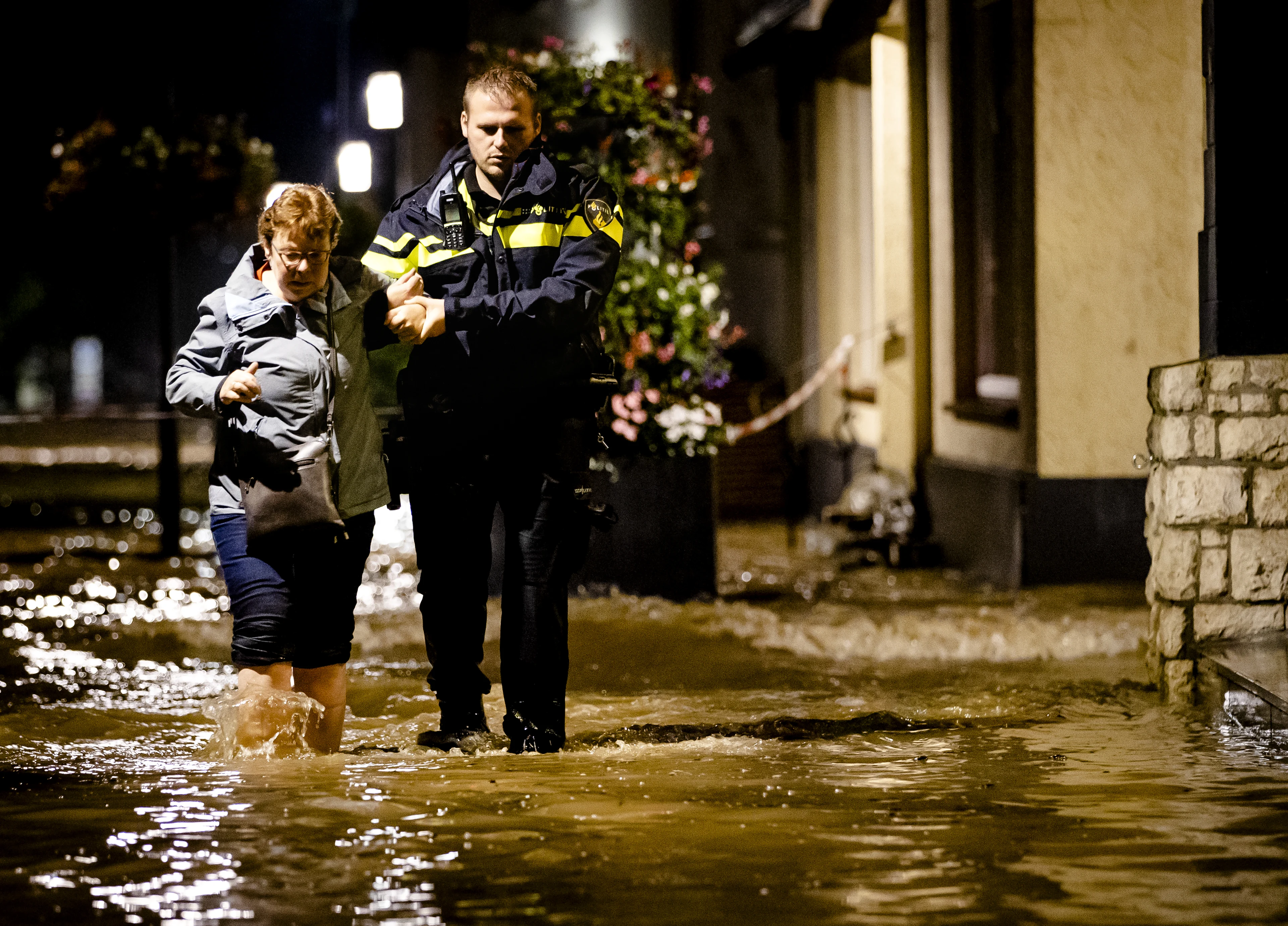 Geen code rood meer in Limburg, maar het water is nog niet weg