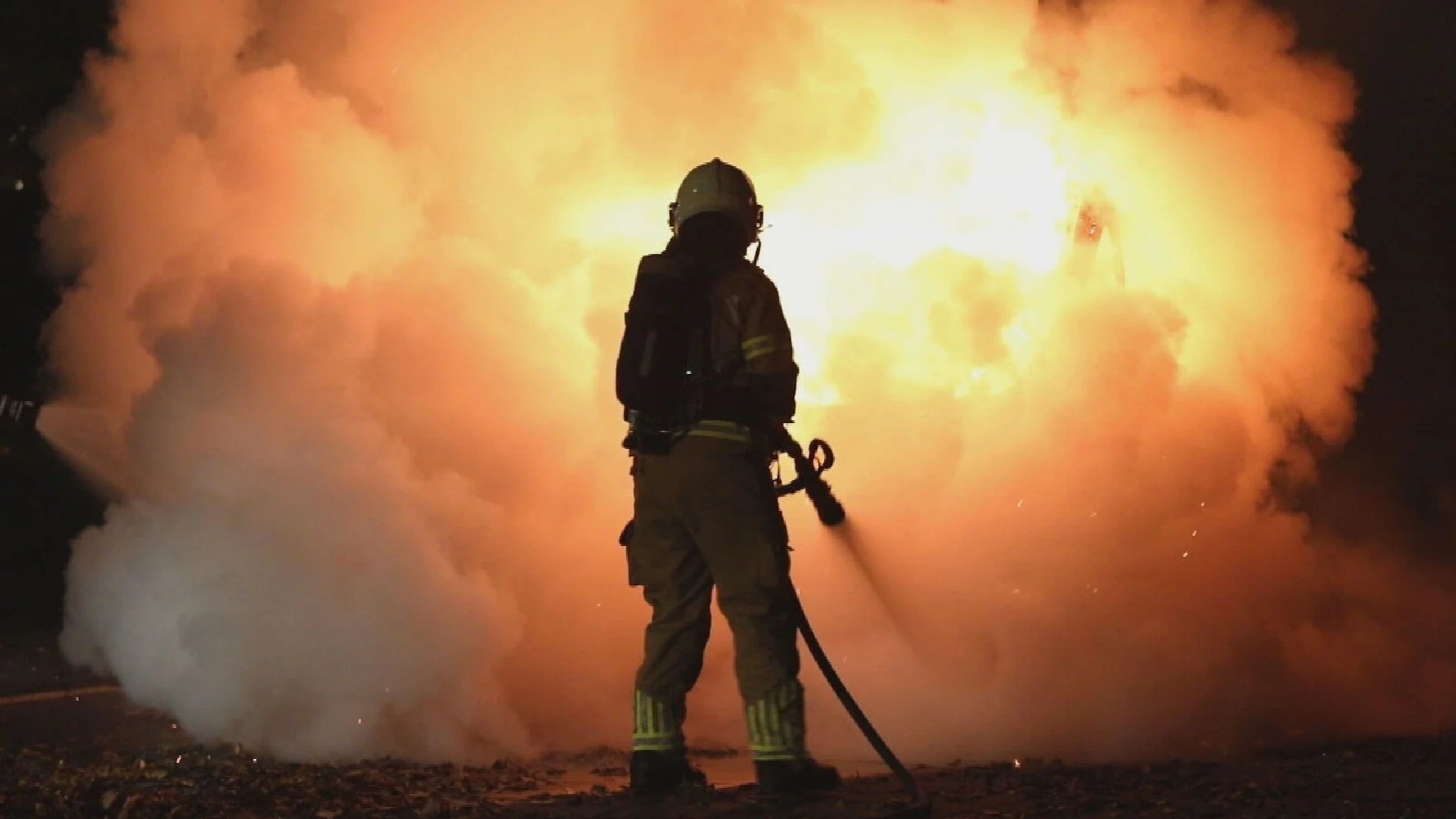 Opnieuw onrustige avond door relschoppers: ME ingezet in Roosendaal en Groningen