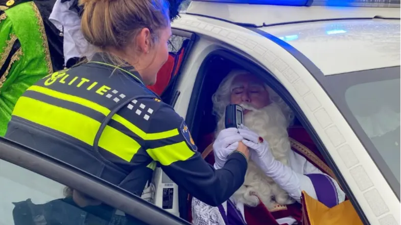 Zelfs Sinterklaas komt niet onder blaastest uit, goedheiligman krijgt 'een grote P'