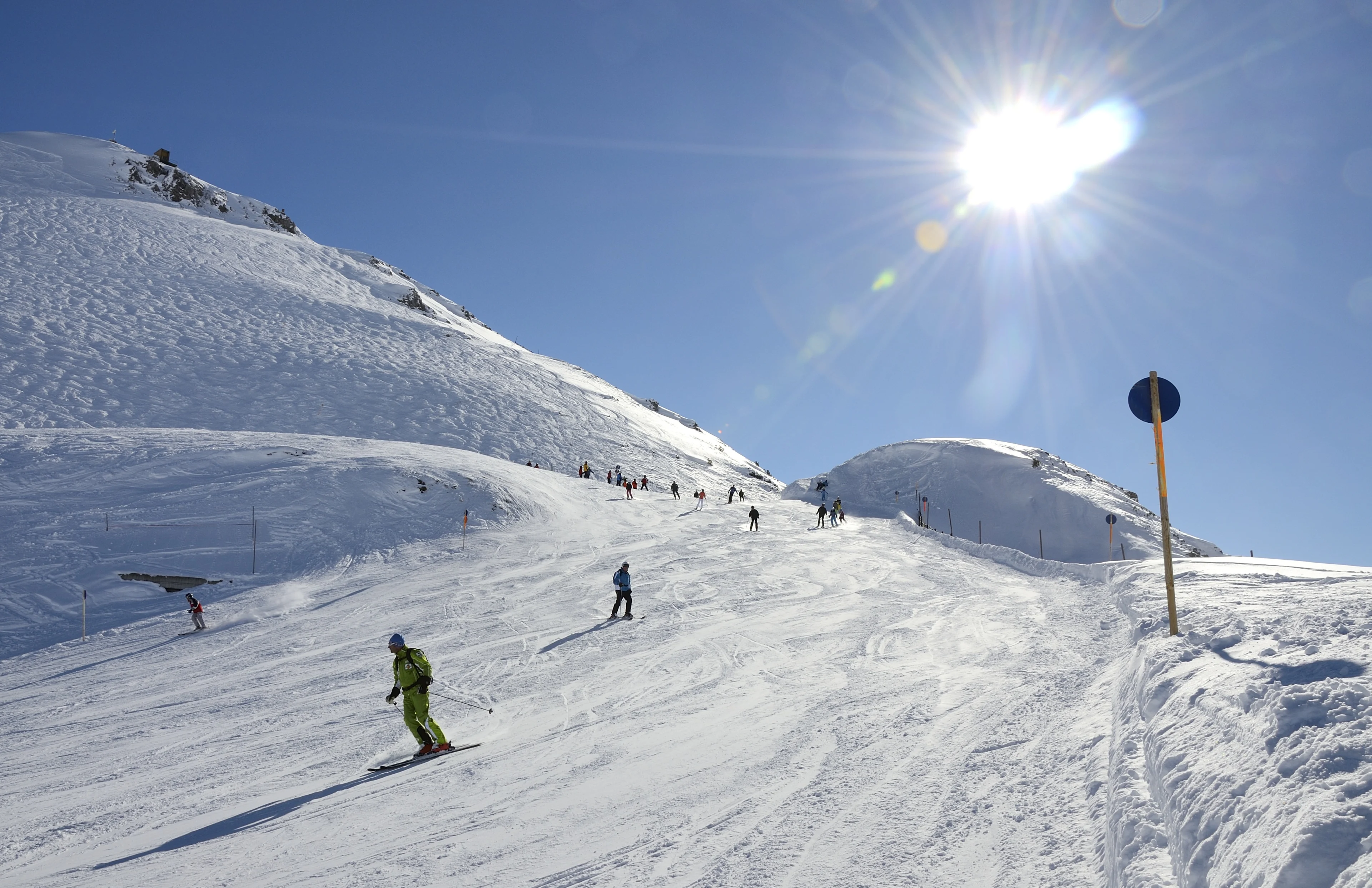 Twee Nederlanders zwaargewond tijdens wintersport in Oostenrijk
