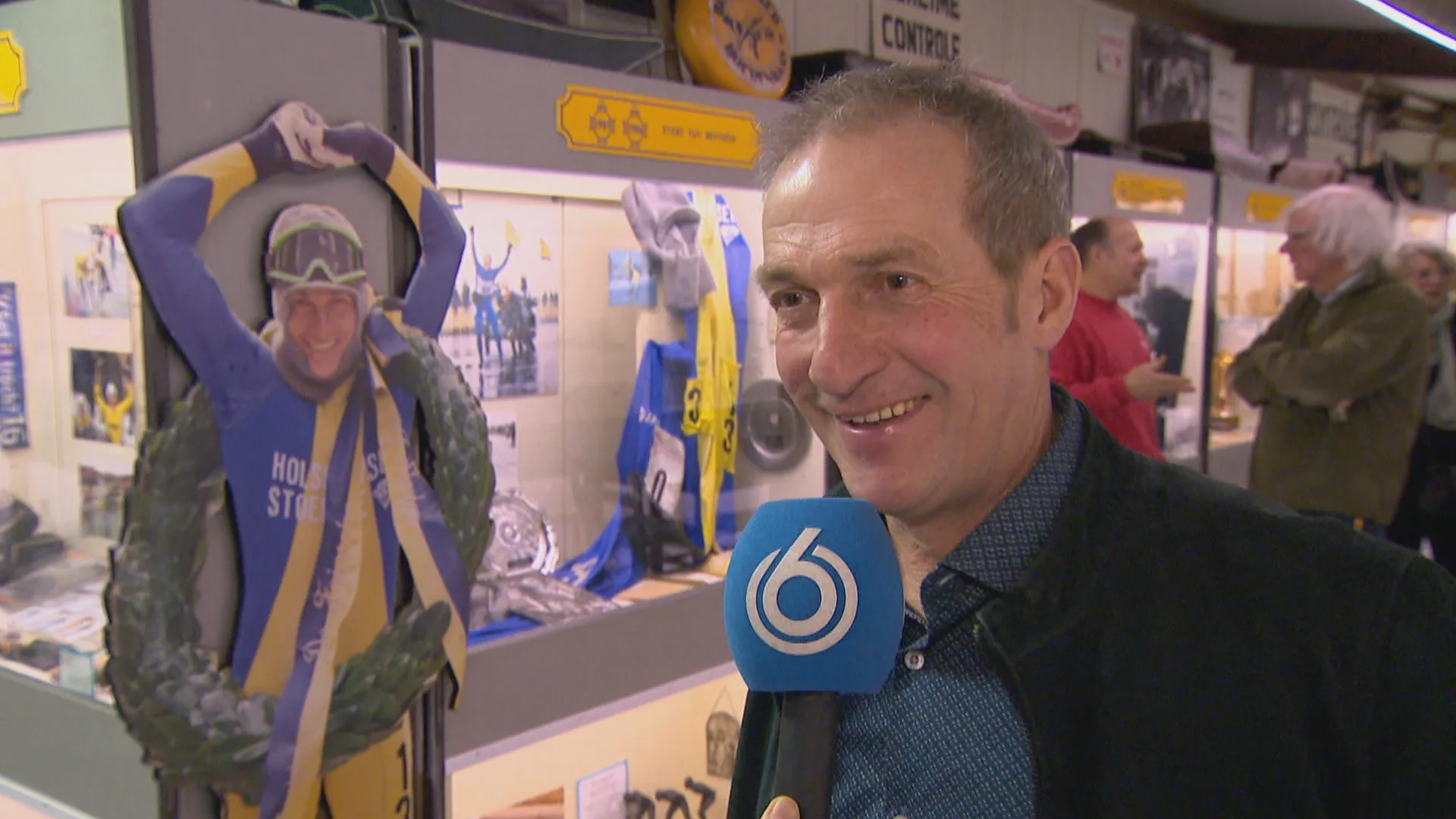 Schaatsgod Evert van Benthem in het land voor bijzondere Elfstedenreünie