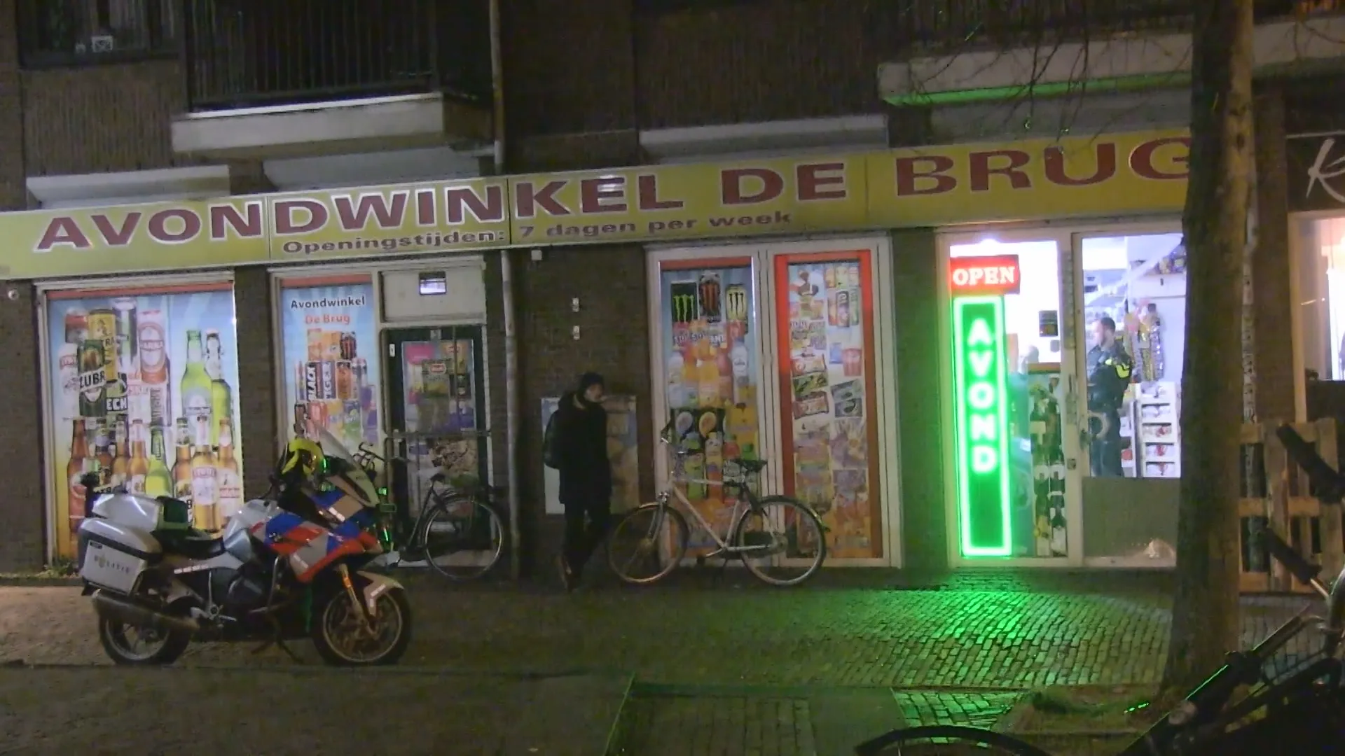 Man met samoeraizwaard aangehouden na opstootje in avondwinkel