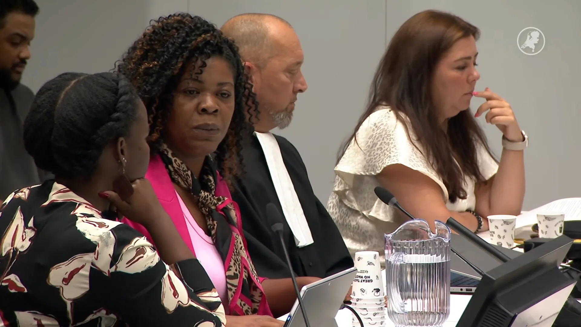 Arnold O. filmde stervende vriendin na 287 messteken