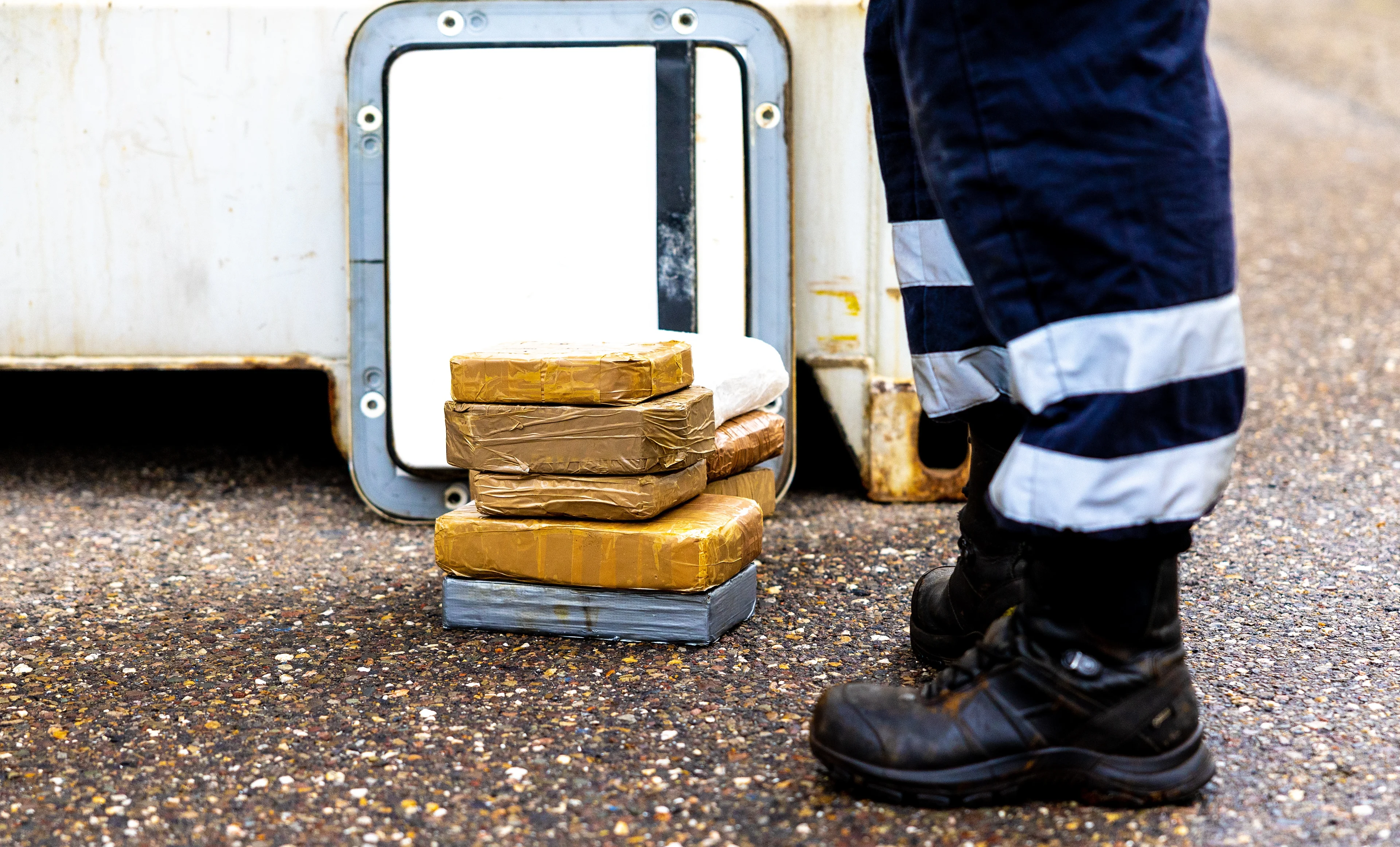 Helft van gepakte drugsuithalers Antwerpen komt uit Nederland