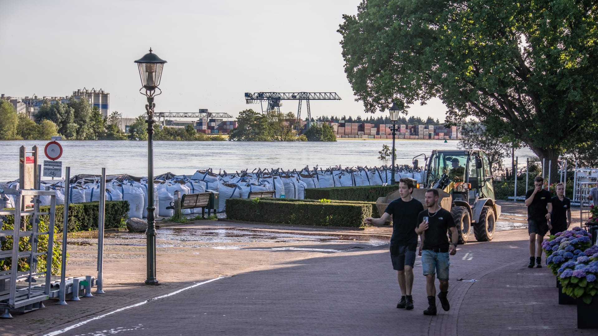 Deel Well geëvacueerd wegens stijgend water