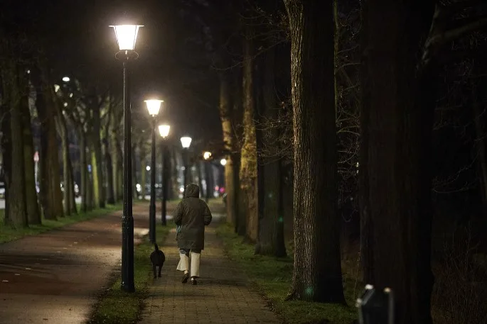 Deze mensen mogen nog wel naar buiten als de avondklok dit weekend ingaat