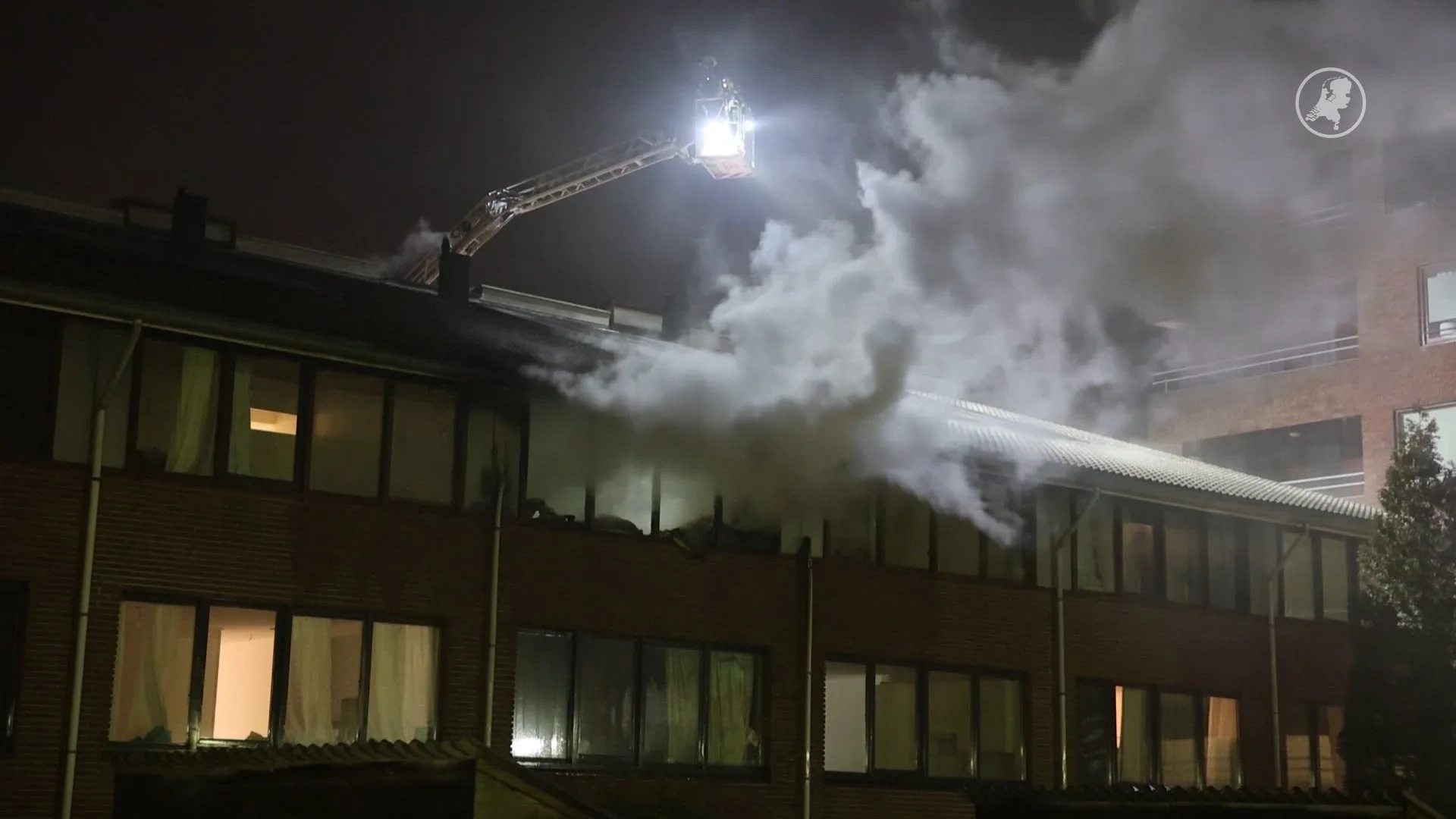 Gewonde door grote brand in woning in Hoofddorp