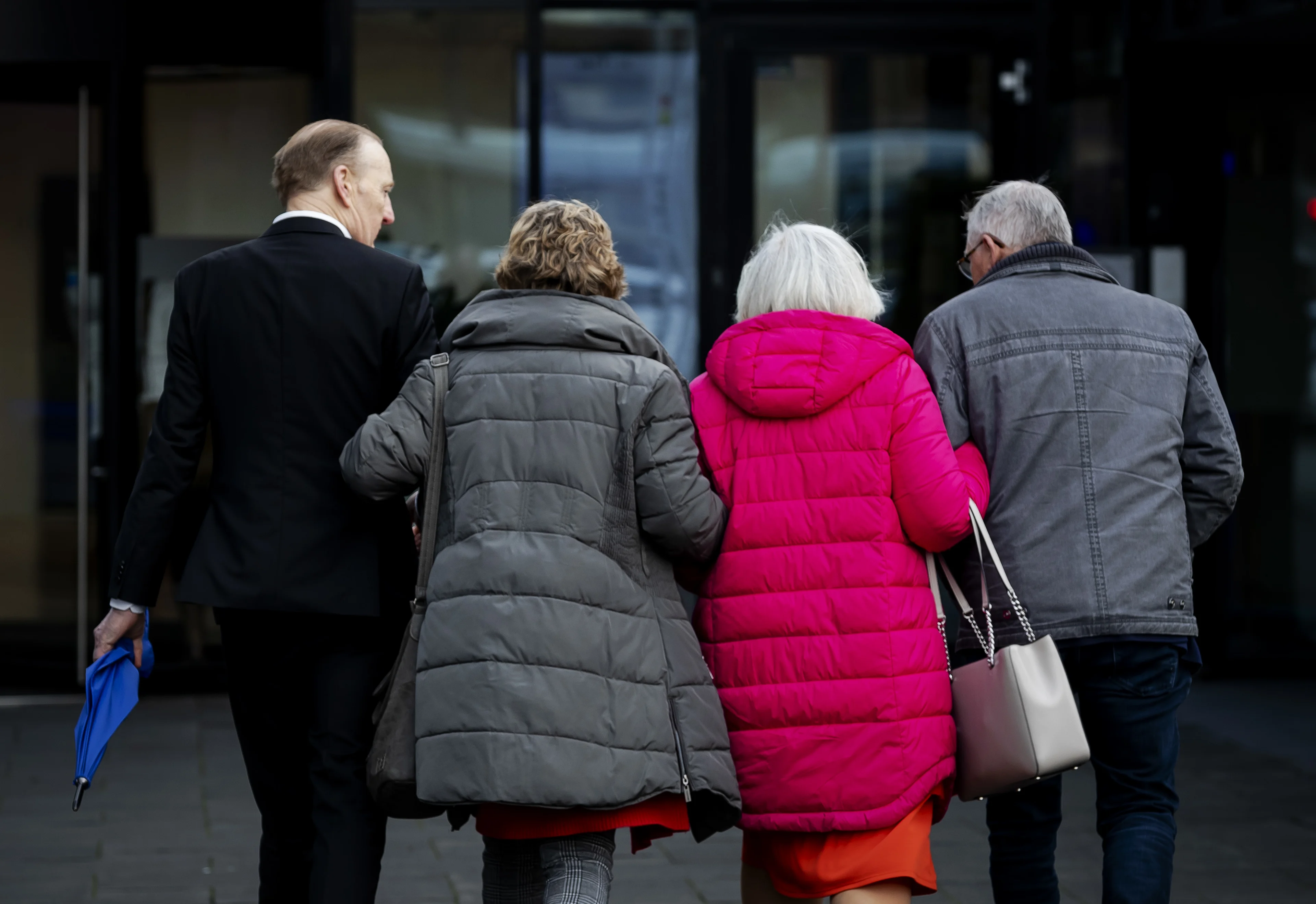 MH17-nabestaanden hopen op duidelijkheid: 'Je pleegt niet een massamoord en wandelt zo weg'