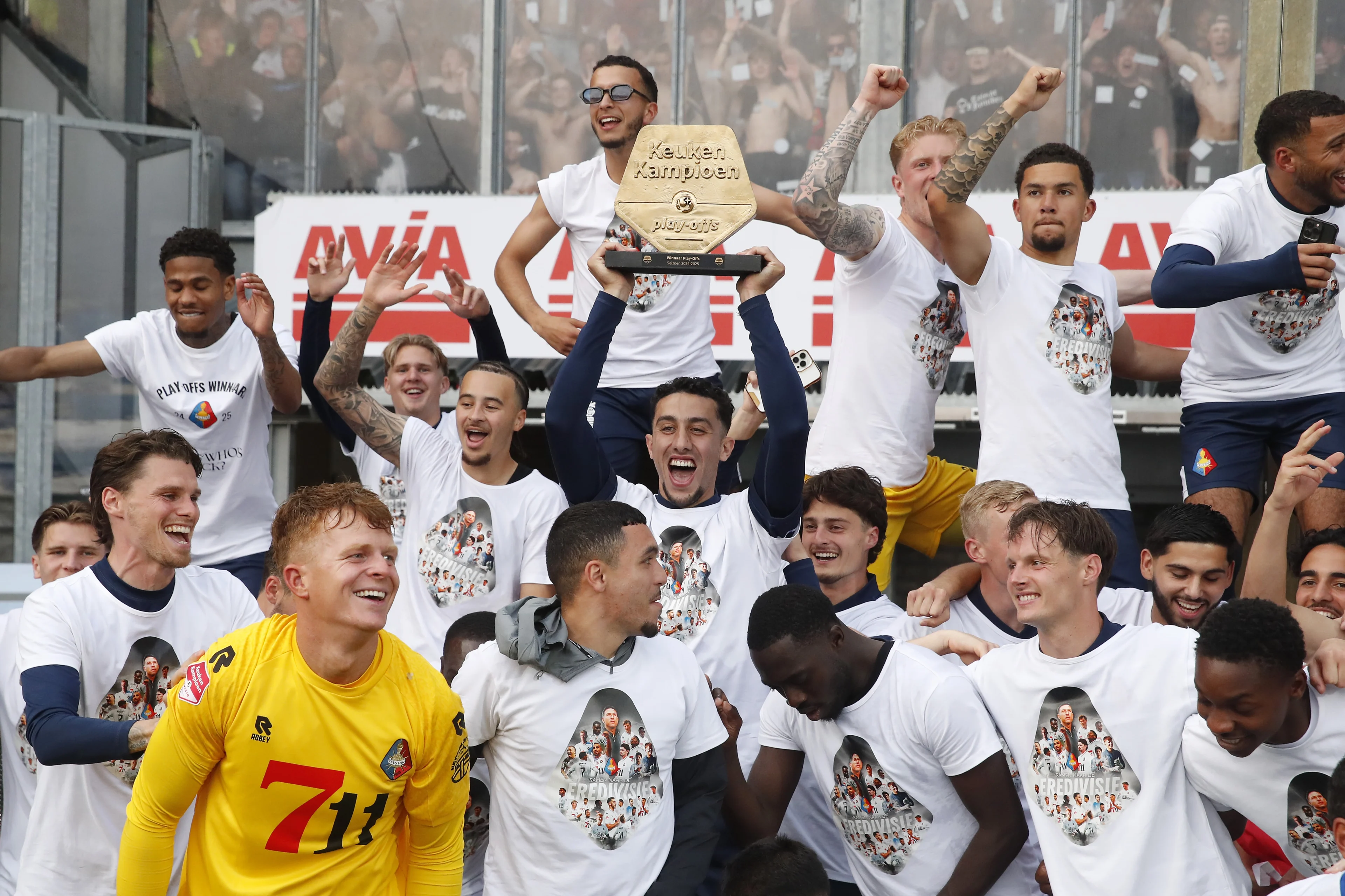 Telstar maandag gehuldigd in IJmuiden na promotie eredivisie