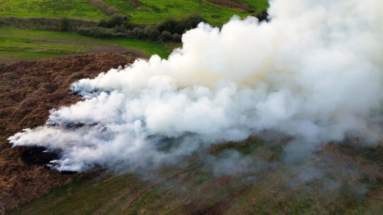NL-Alert in Den Bosch vanwege rook door brandende hooibalen