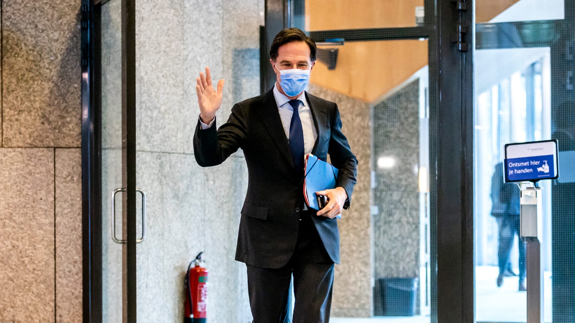 Nederland geeft Rutte motie van wantrouwen: 62 procent wil dat hij aftreedt