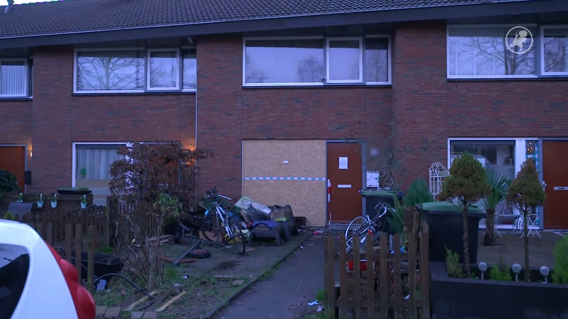 Politie onderzoekt reeks explosies in Almeerse wijk