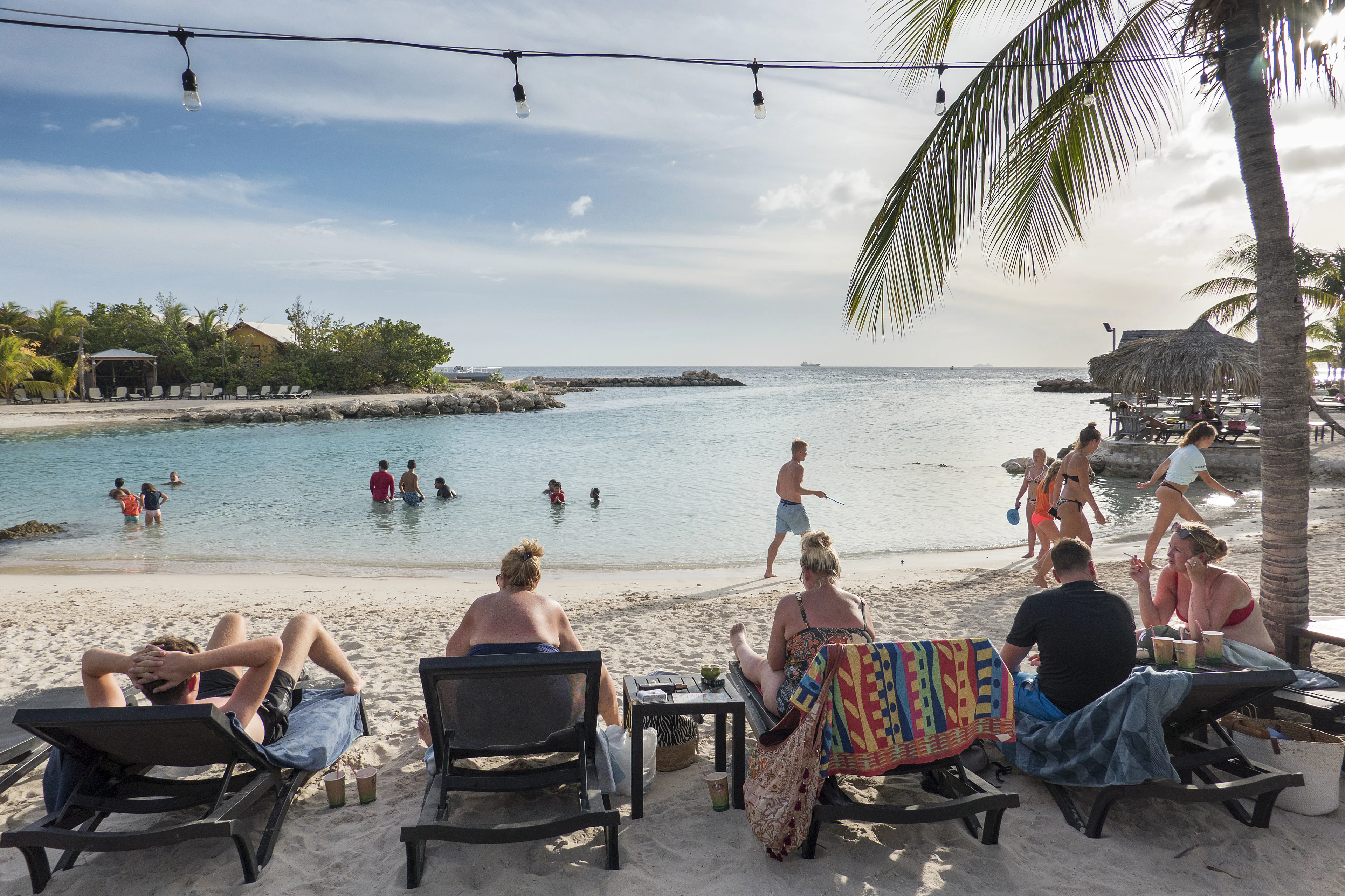Curaçao scherpt coronaregels aan wegens stijgend aantal besmettingen