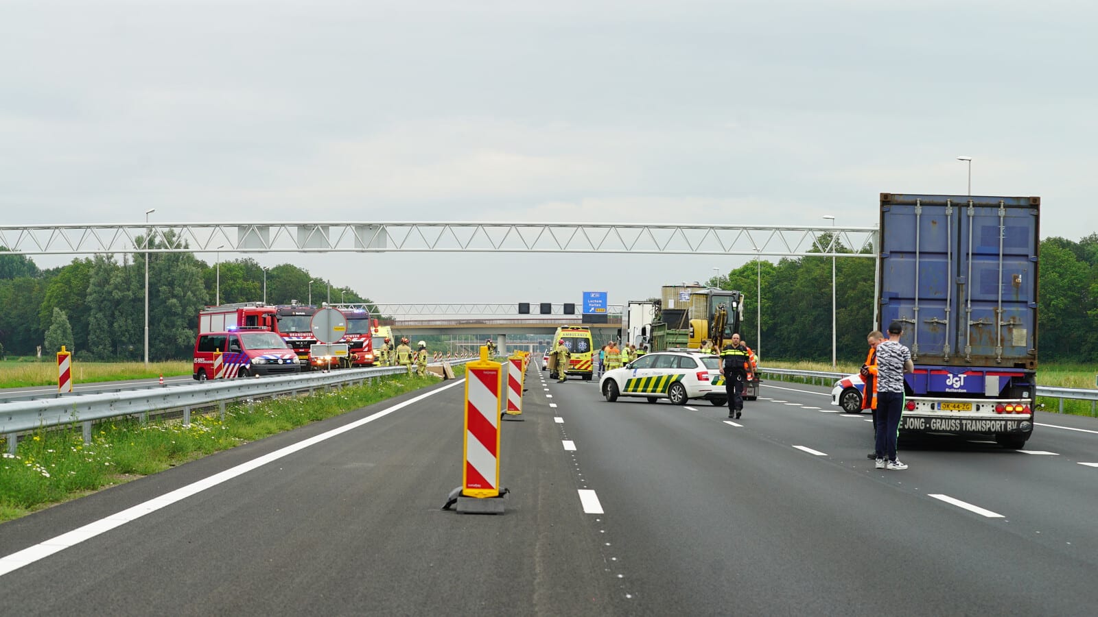 Dode bij ernstig ongeluk op A1 bij Holten