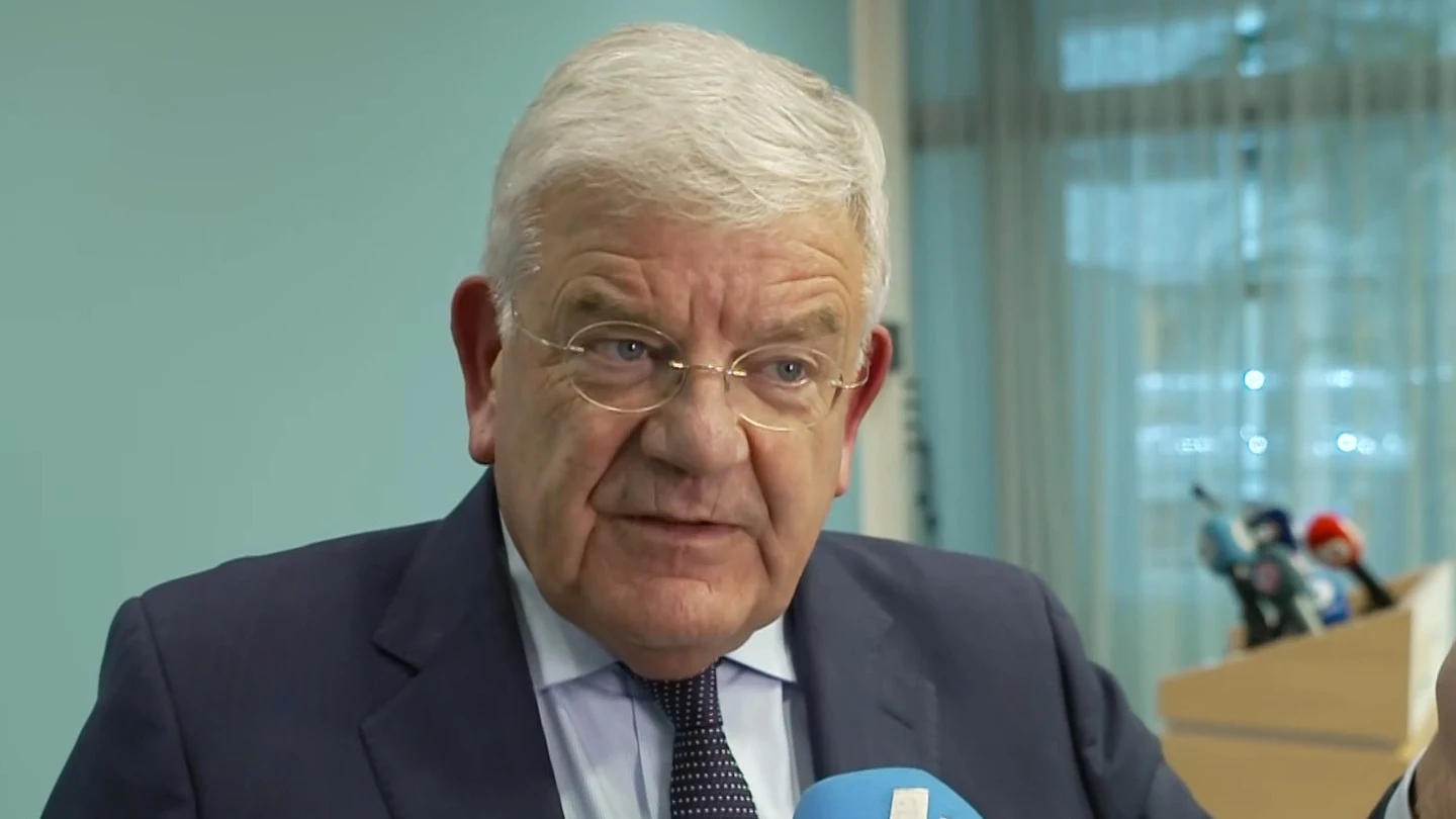 Gemeenteraad Den Haag wil Van Zanen nog 6 jaar als burgemeester