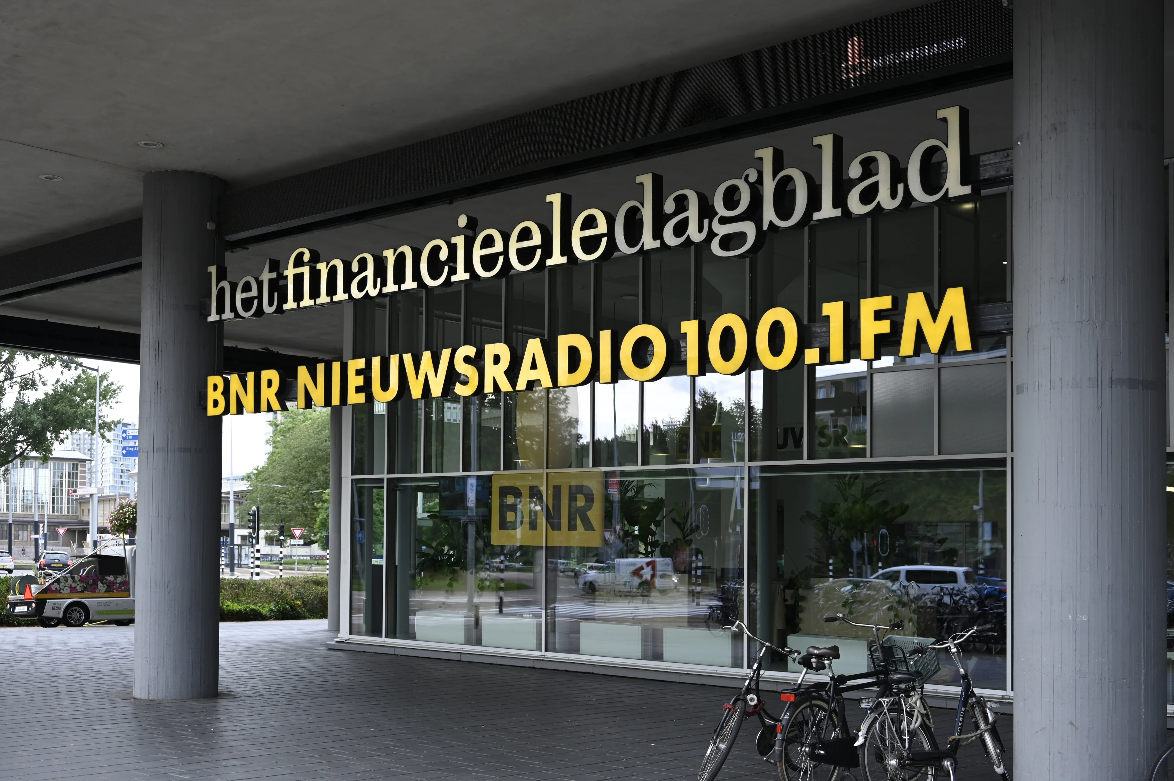 Kantoren Marktplaats, BNR en FD in Amsterdam ontruimd na 'acute dreiging'  