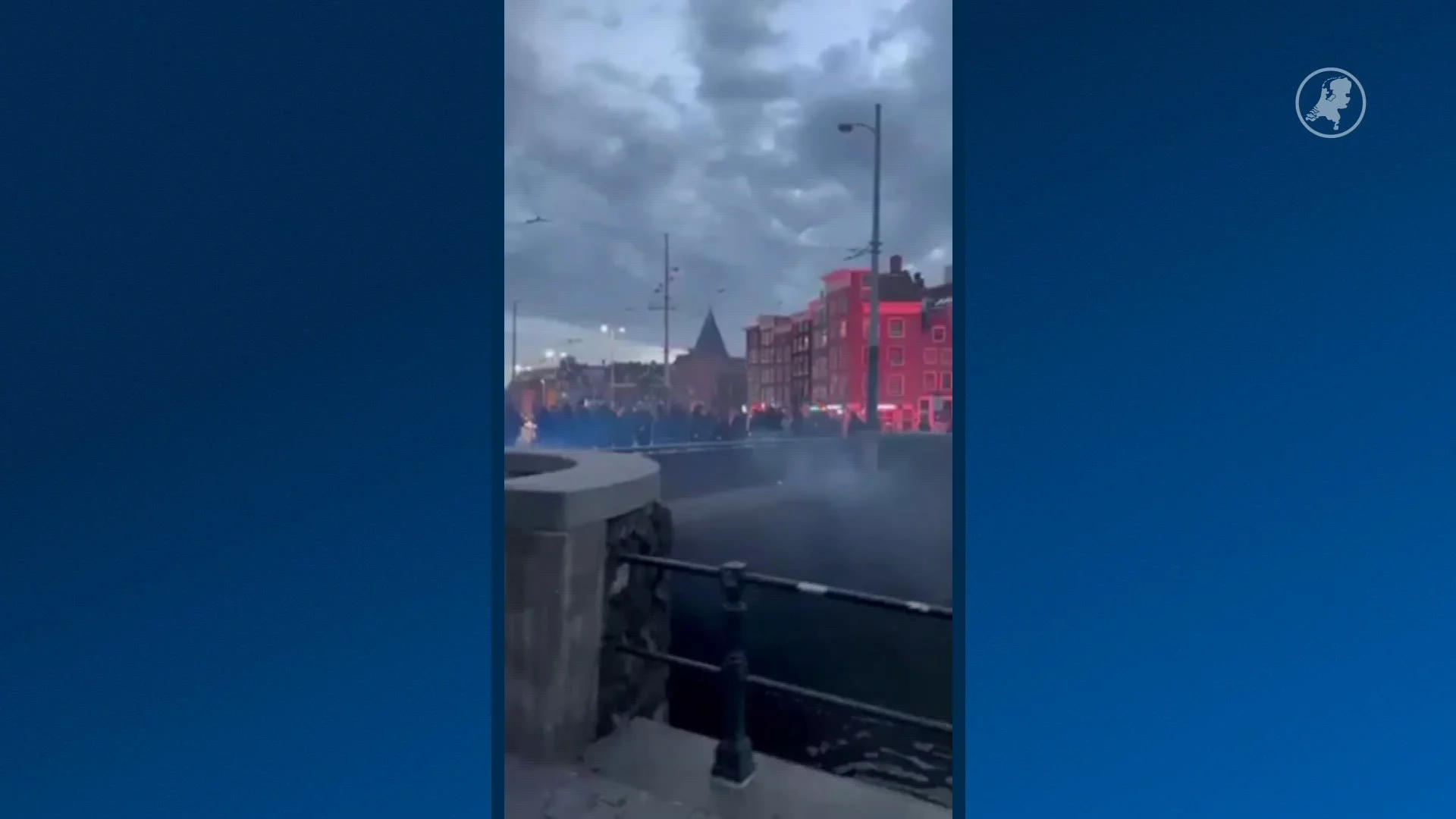 Onrust in Amsterdam bij confrontatie tussen Ajax- en Galatasaray-supporters