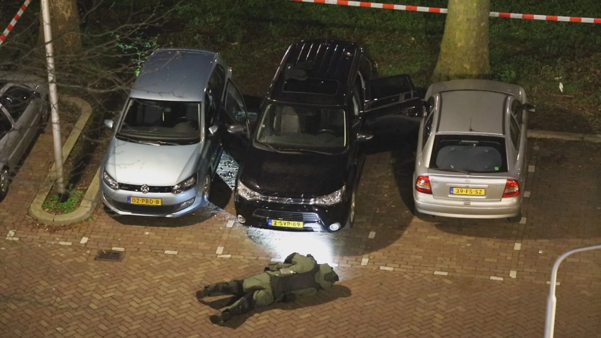 EOD doet urenlang onderzoek in Delft naar 'verdacht voorwerp' in auto