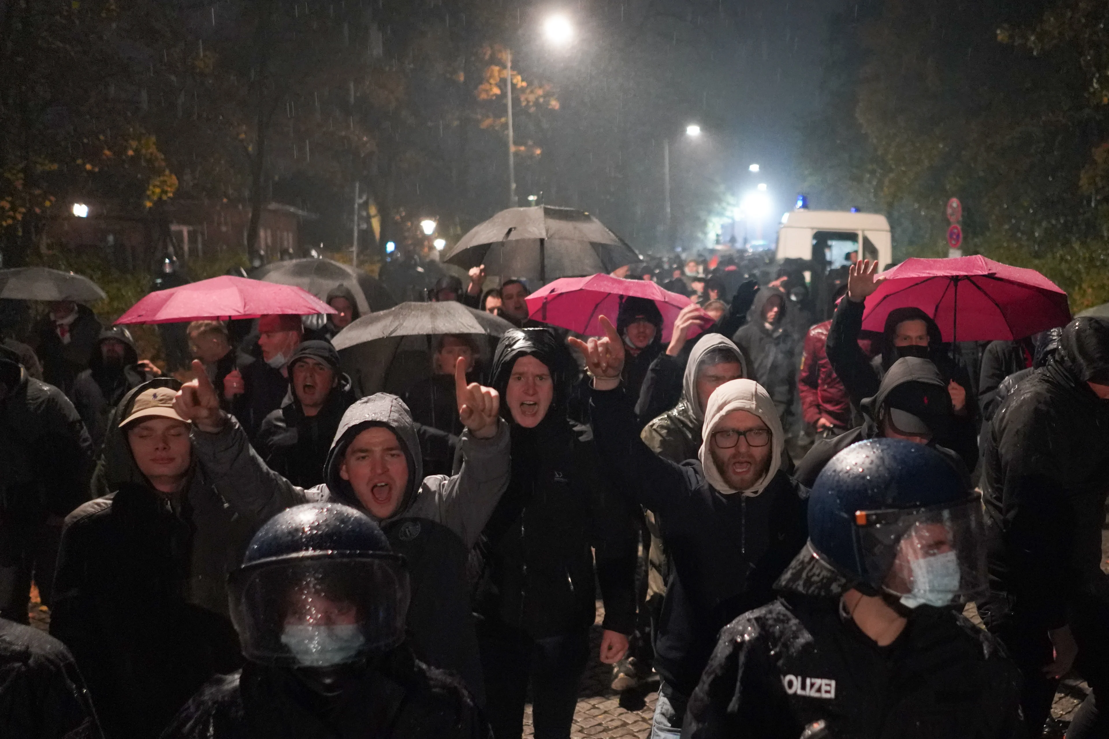 Nog meer Feyenoordfans gearresteerd in Berlijn