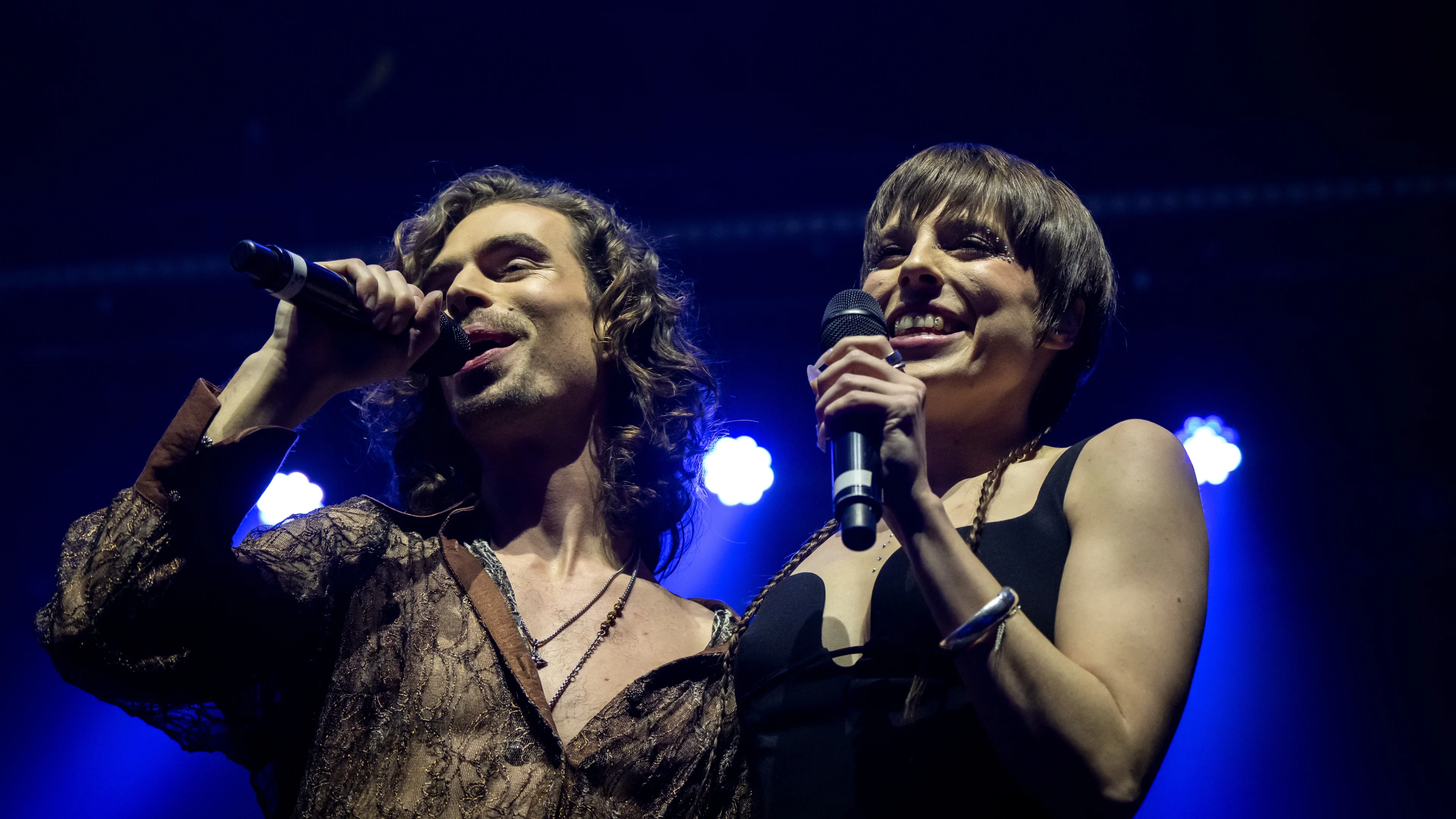 AVROTROS vond Mia en Dion 'prima' klinken in 'beschermde omgeving'