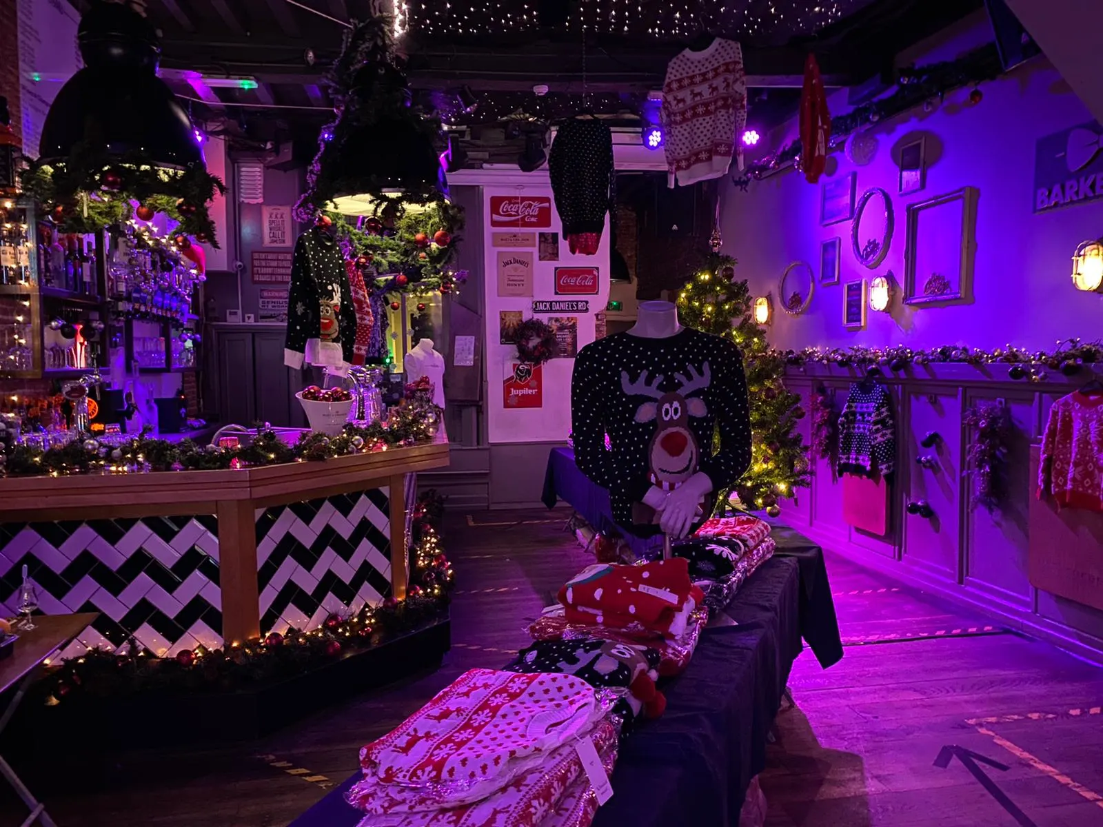 Horecaondernemers met winkel dubbel getroffen door nieuwe lockdown: 'Zou topweek worden'