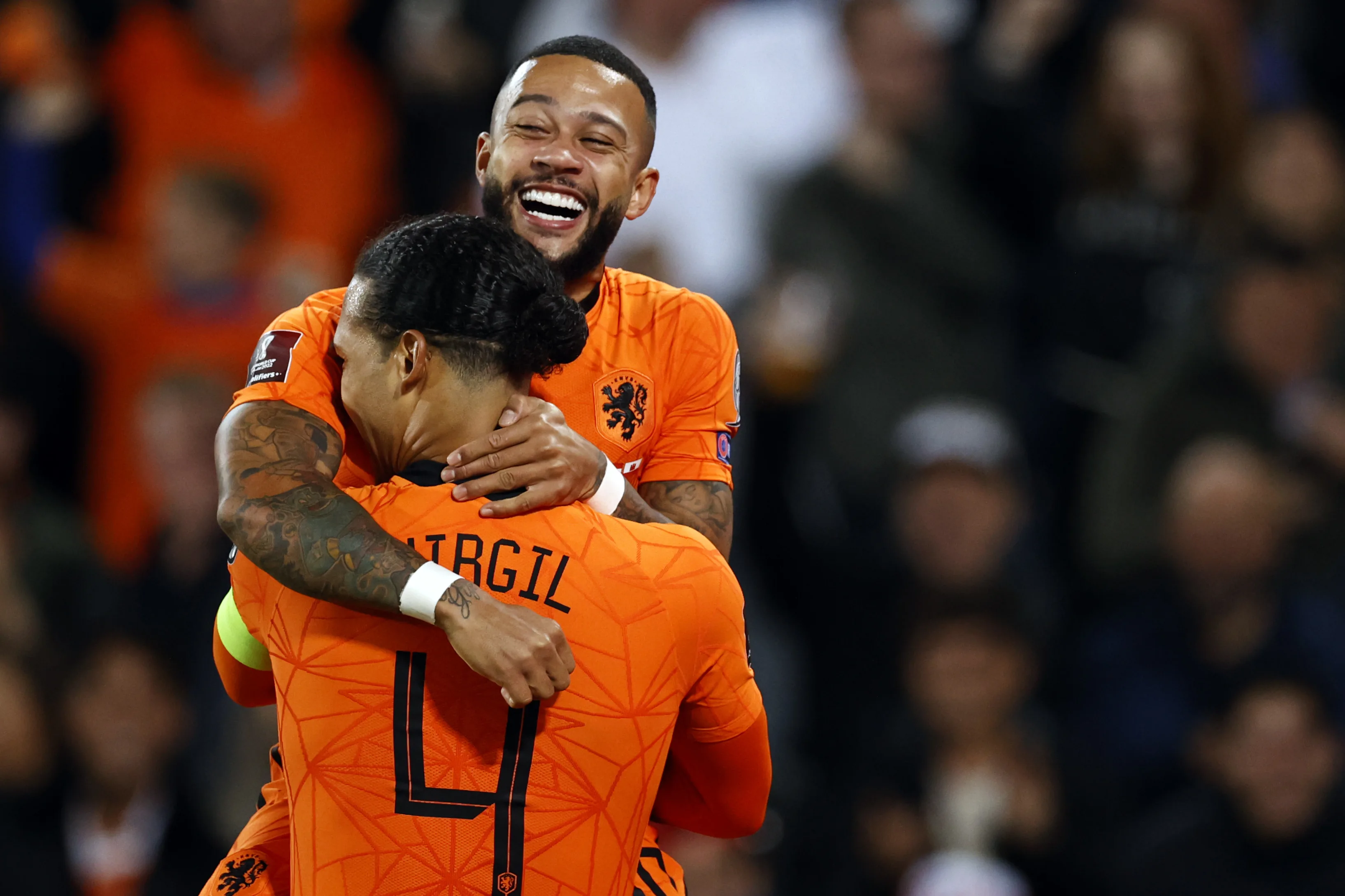 Oranje maakt korte metten met Gibraltar en krijgt zicht op WK