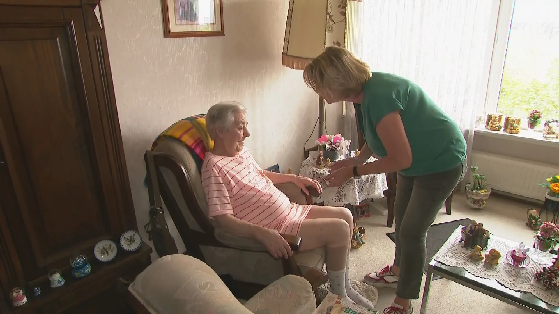 Thuiszorg ook met nieuwe plannen nog in de knel: 'Waar gaat dat geld naartoe?' 