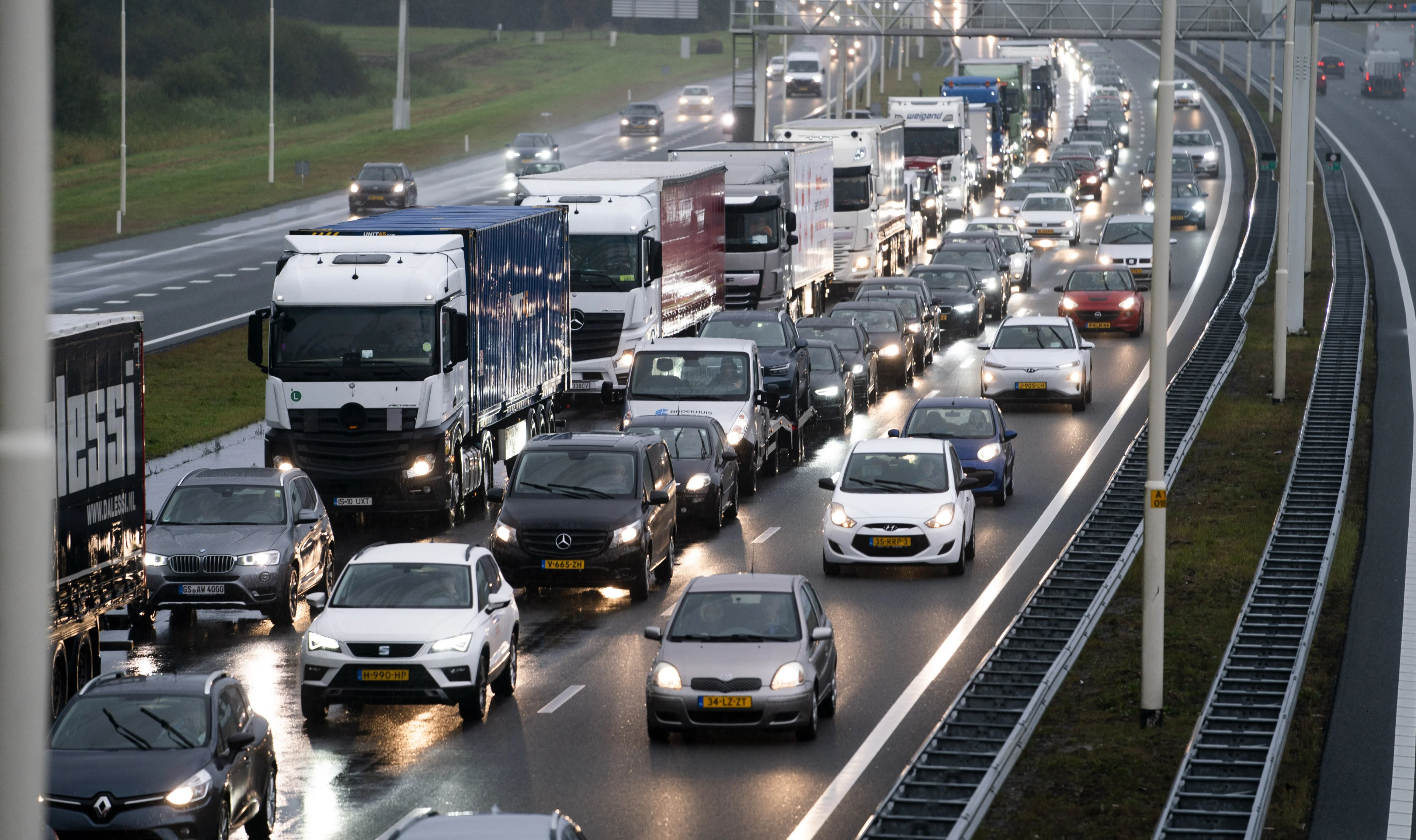 ANWB: drukste ochtendspits van dit jaar, ruim 1100 kilometer file