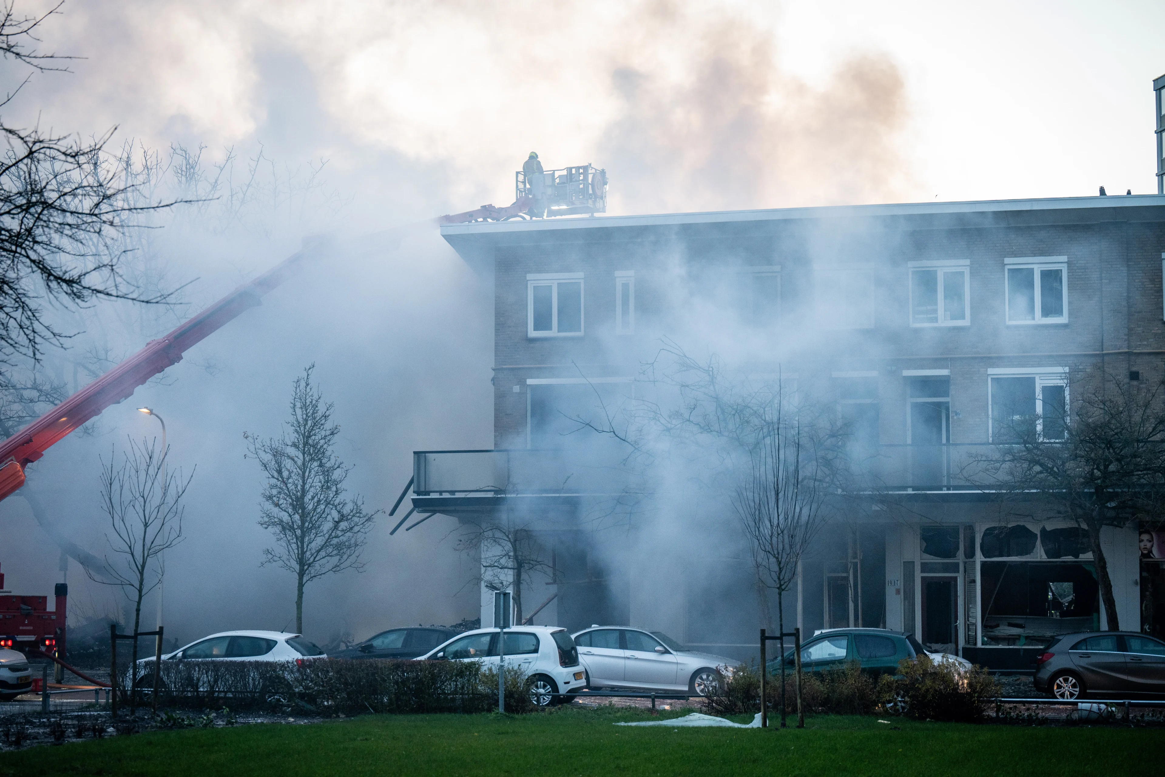 Omwonenden: in ingestorte flat in Den Haag wonen ouderen en gezin met kinderen