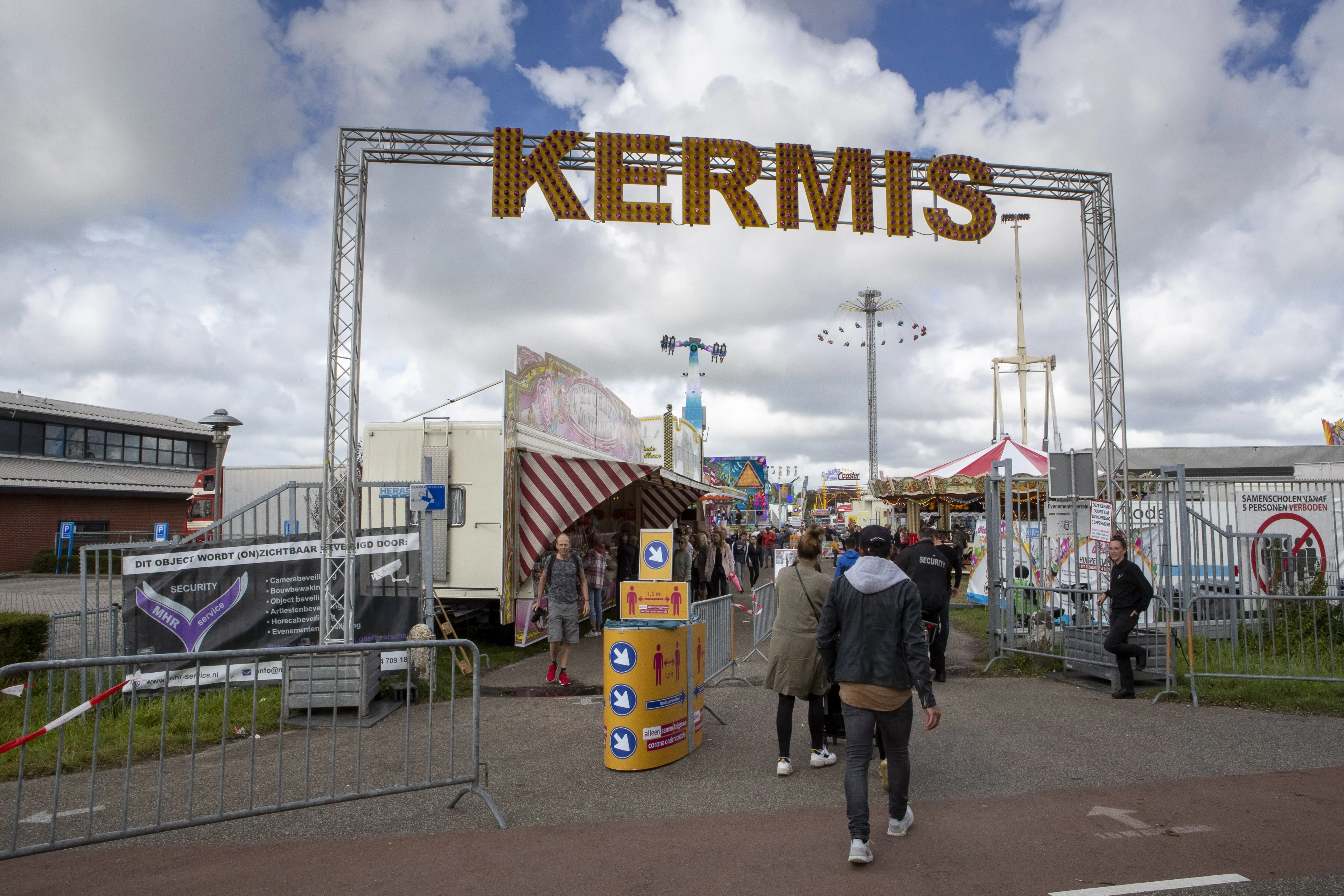 4-jarig jongetje valt 3 meter uit achtbaan in Alkmaar, NVWA doet onderzoek 