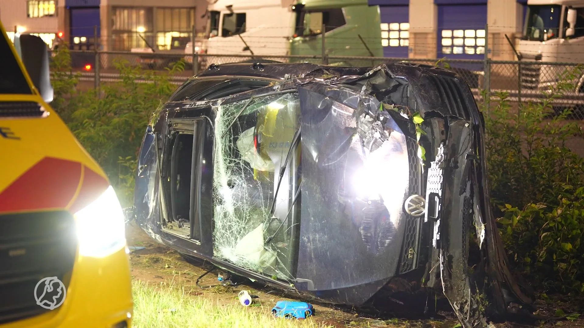 Zwaargewonde na crash in Eindhoven: kinderwagen uit auto geslingerd