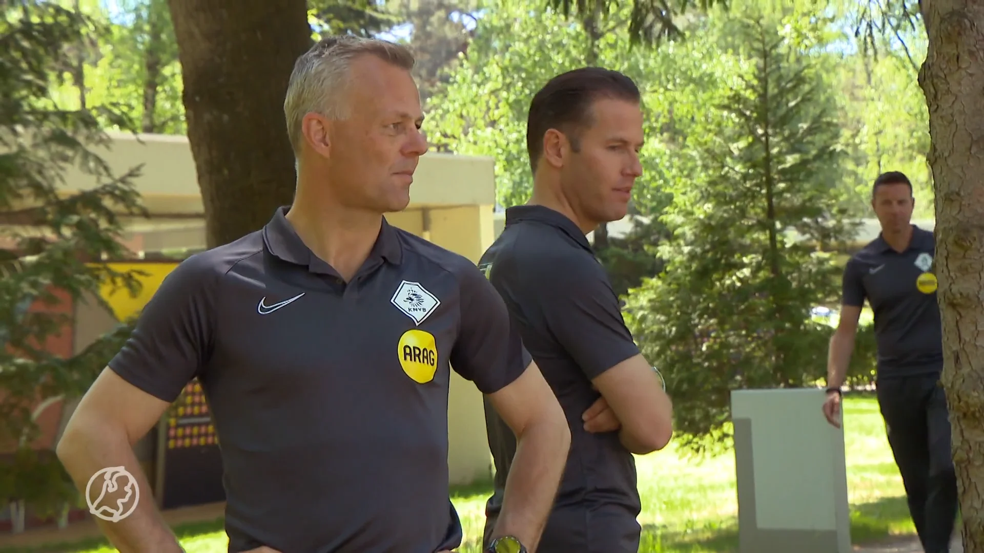 Teams Makkelie en Kuipers zijn klaar voor EK, Oldenzaal juicht voor uithangbord Björn