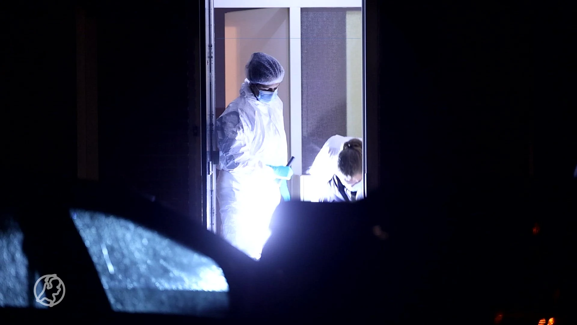 Dode in woning Amsterdam, verdachte aangehouden