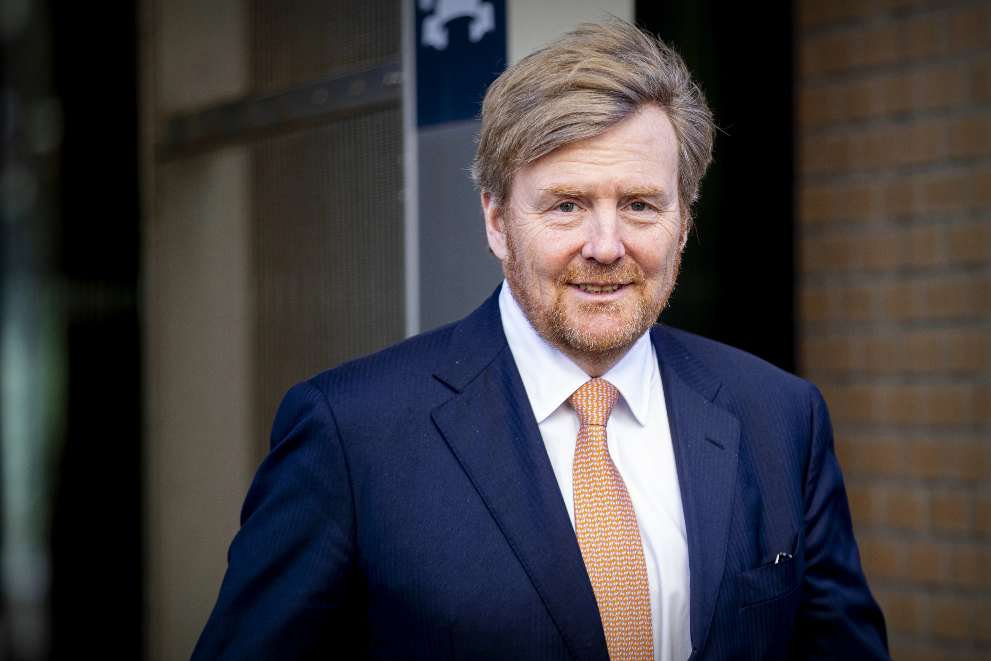 Caribisch Nederland krijgt eerste postzegel van Willem-Alexander mét baard