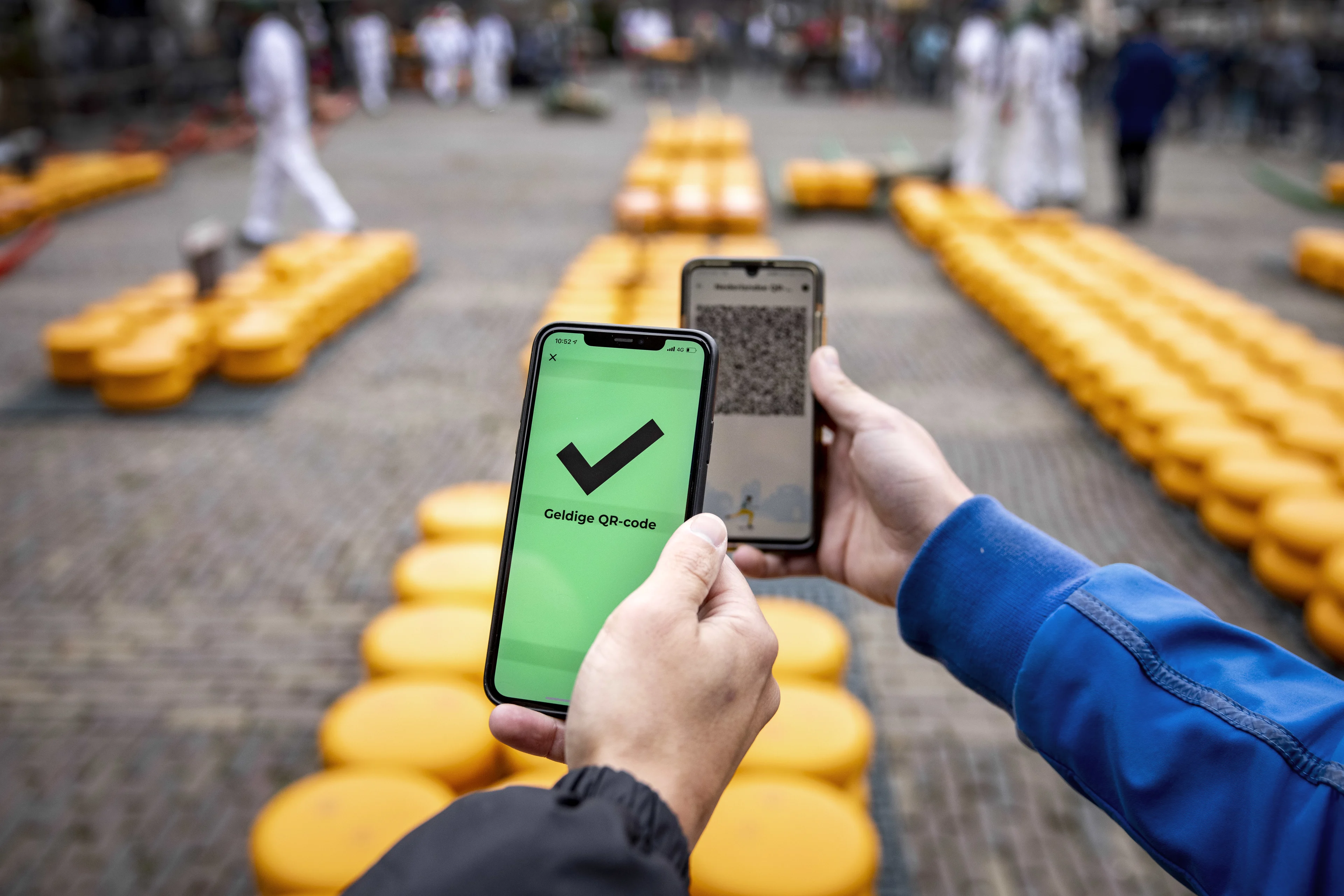 Wetsvoorstel naar Kamer: kabinet wil 2G voor onder meer horeca en evenementen