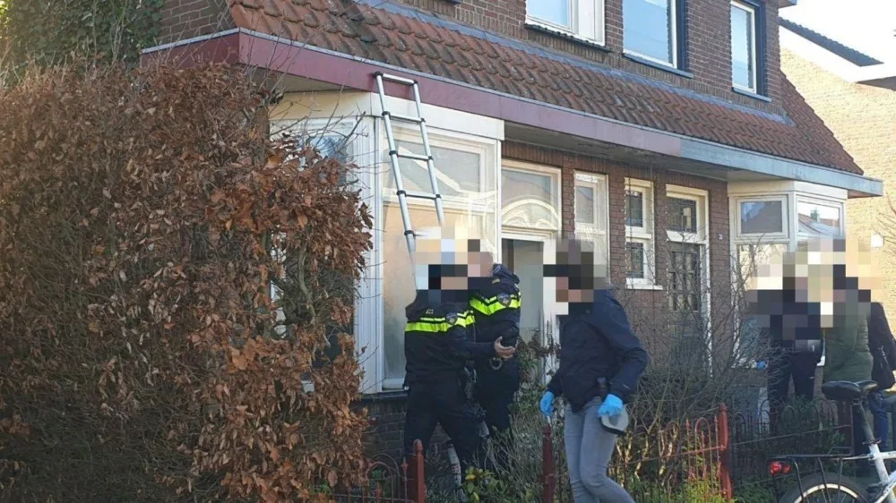 'Kinderkamer en seksattributen aangetroffen bij man (32) uit Hengelo'