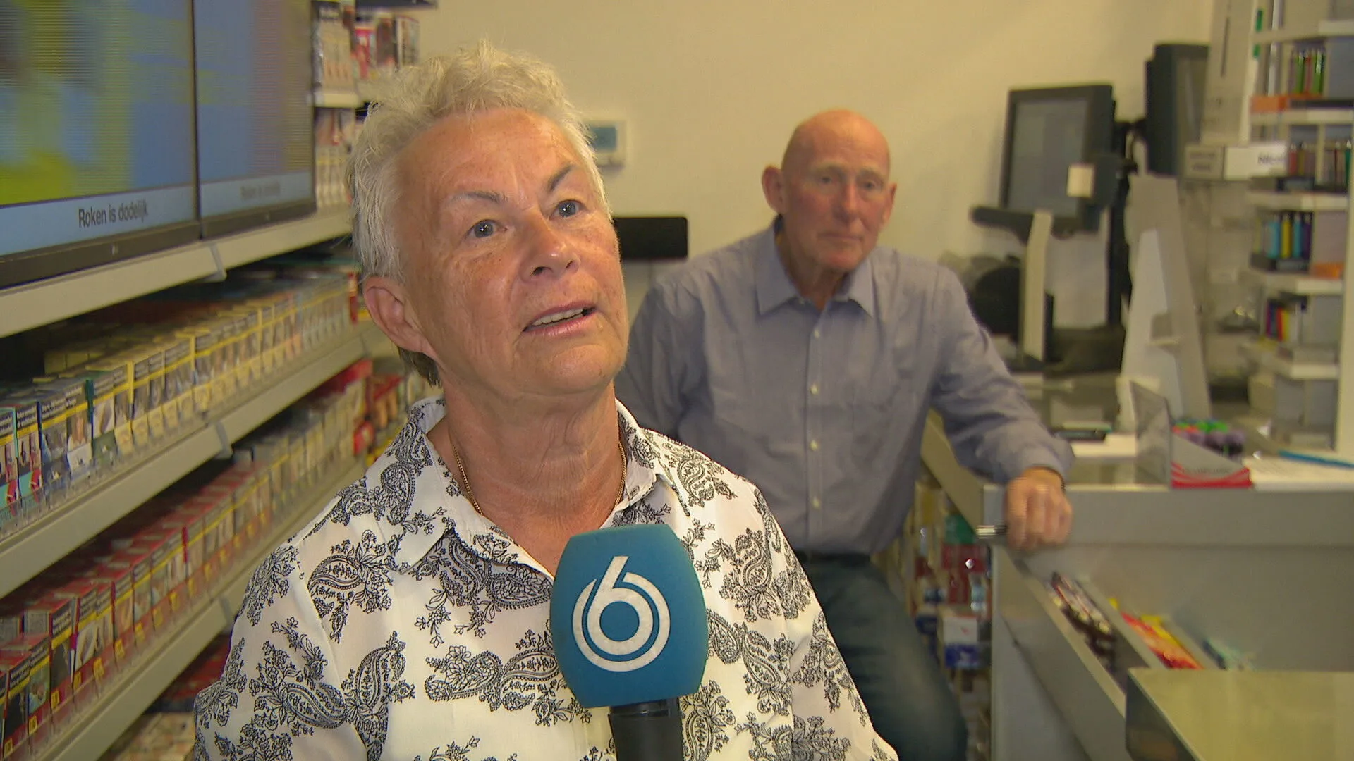 Tabakswinkel van Allie en Gerrit moet weg om ruimte te maken voor grote supermarktketen