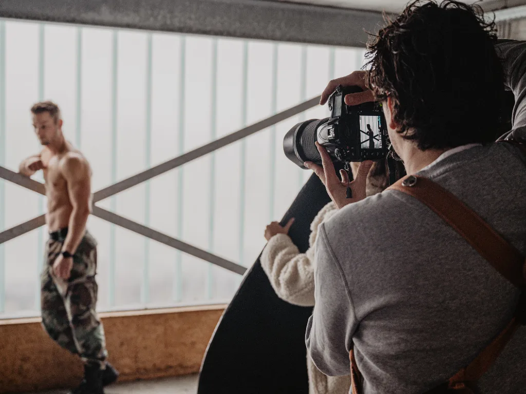 Wegens stomend succes verlengd: de sexy marinierskalender!