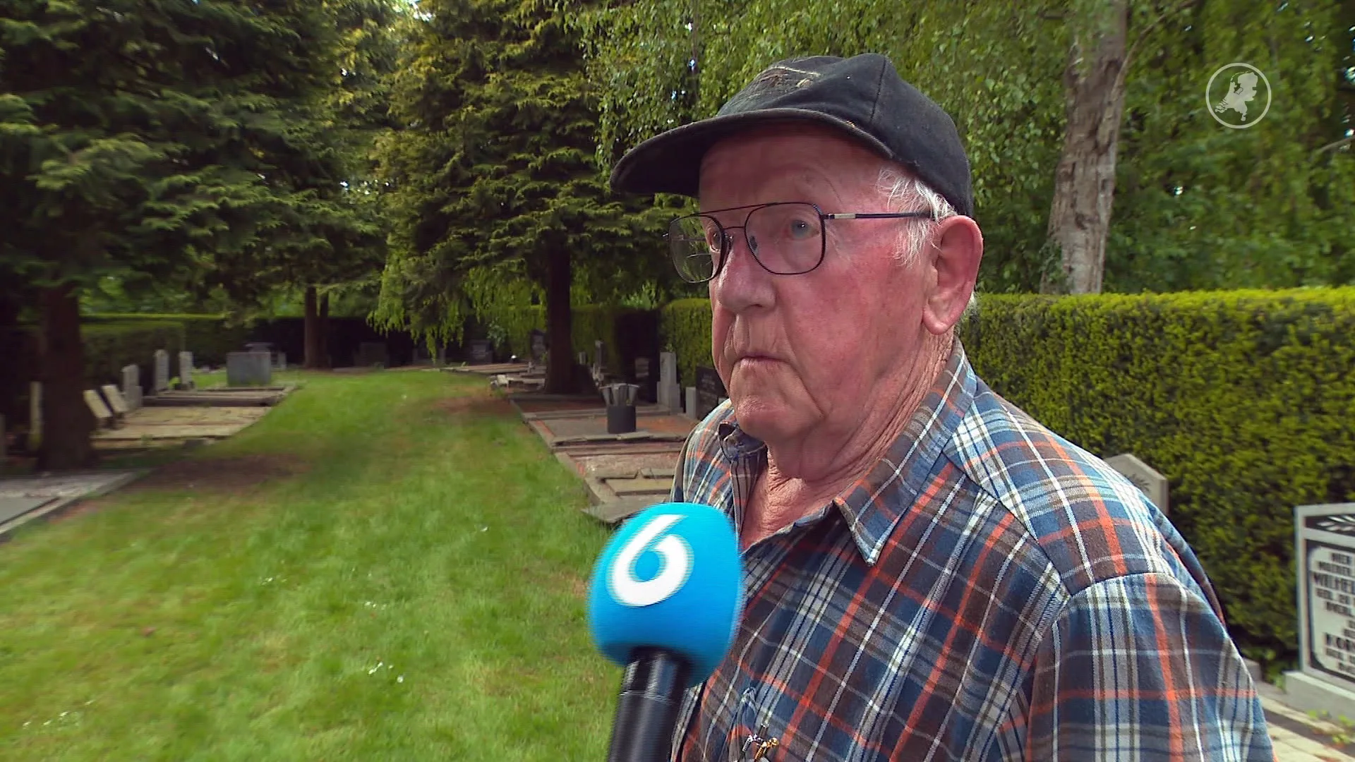 Verloederd kerkhof werd missie van Lute: nu stopt hij niet met schoonmaken