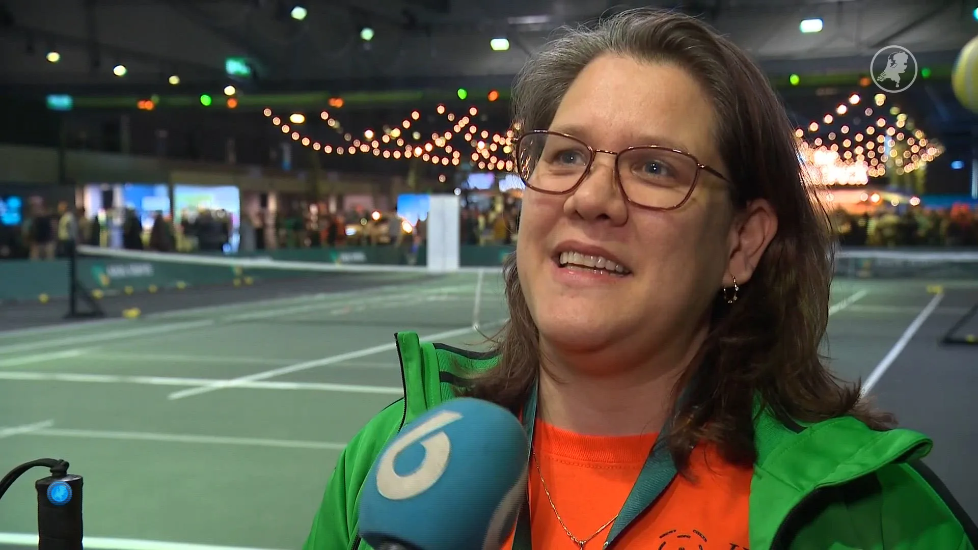 Fanny wil meer blinde tennissers op de baan, wie ziet het zitten?