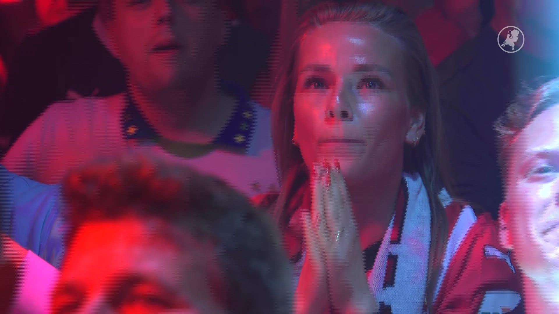 PSV-fans vieren al feest voor het kampioenschap binnen is