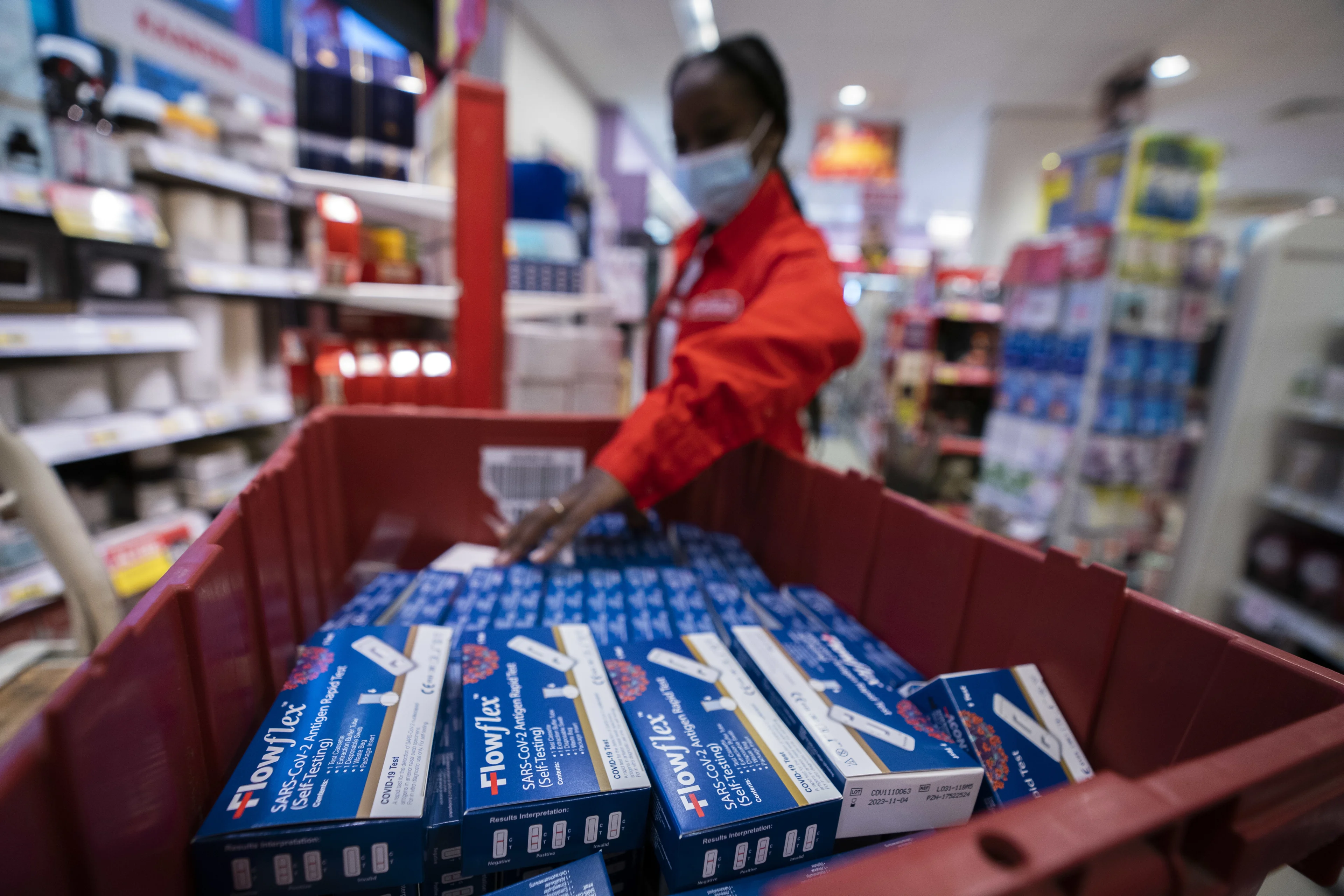 CBD: tegen sinterklaasweekend coronazelftesten weer op voorraad