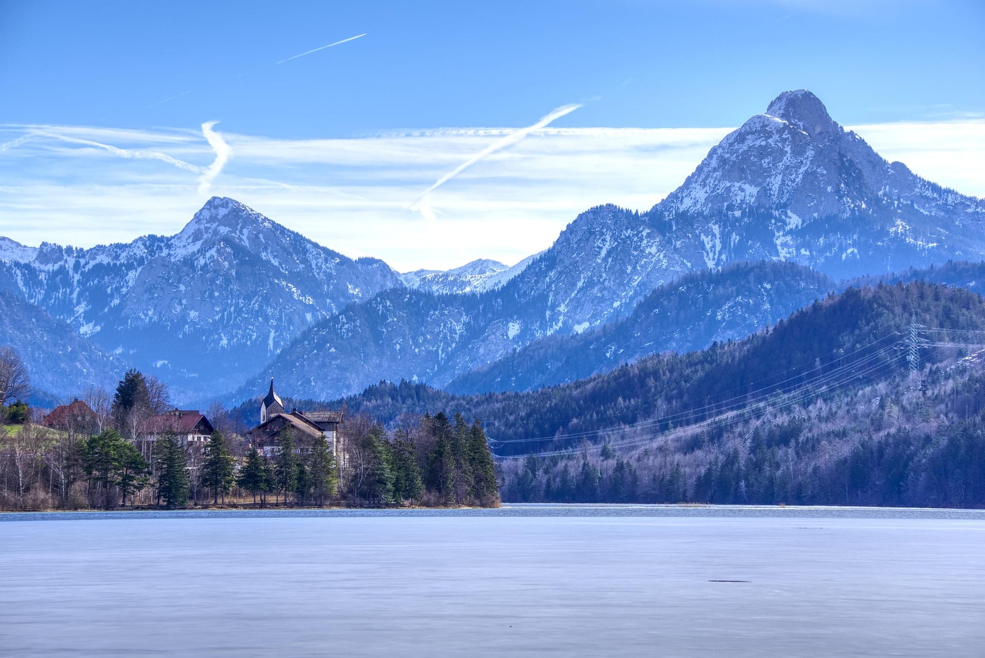 Twee Nederlanders zakken door ijs Weissensee en raken onderkoeld