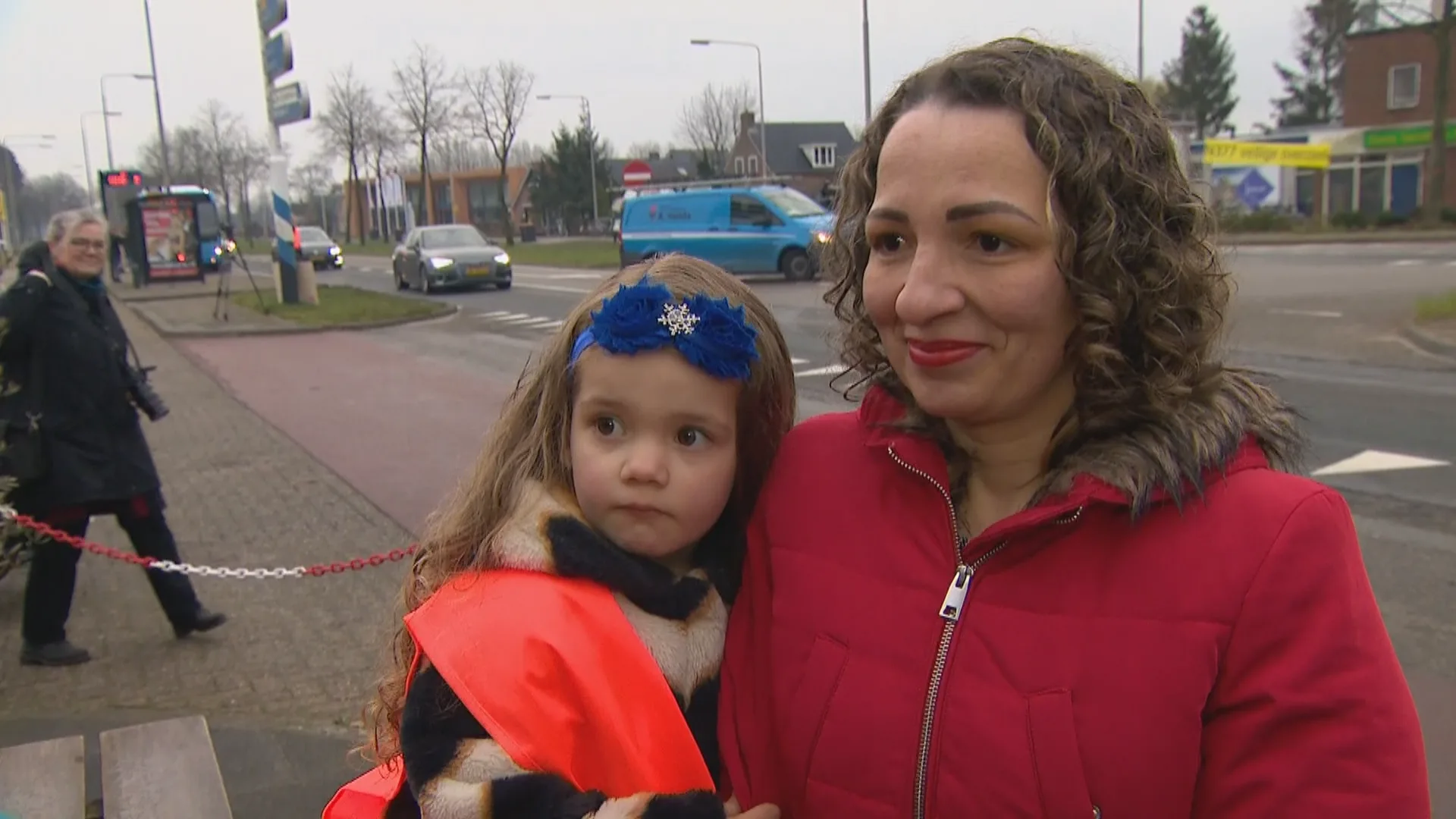 Mariëlle (4) meters door de lucht geslingerd na aanrijding, dorp in actie tegen gevaarlijke weg