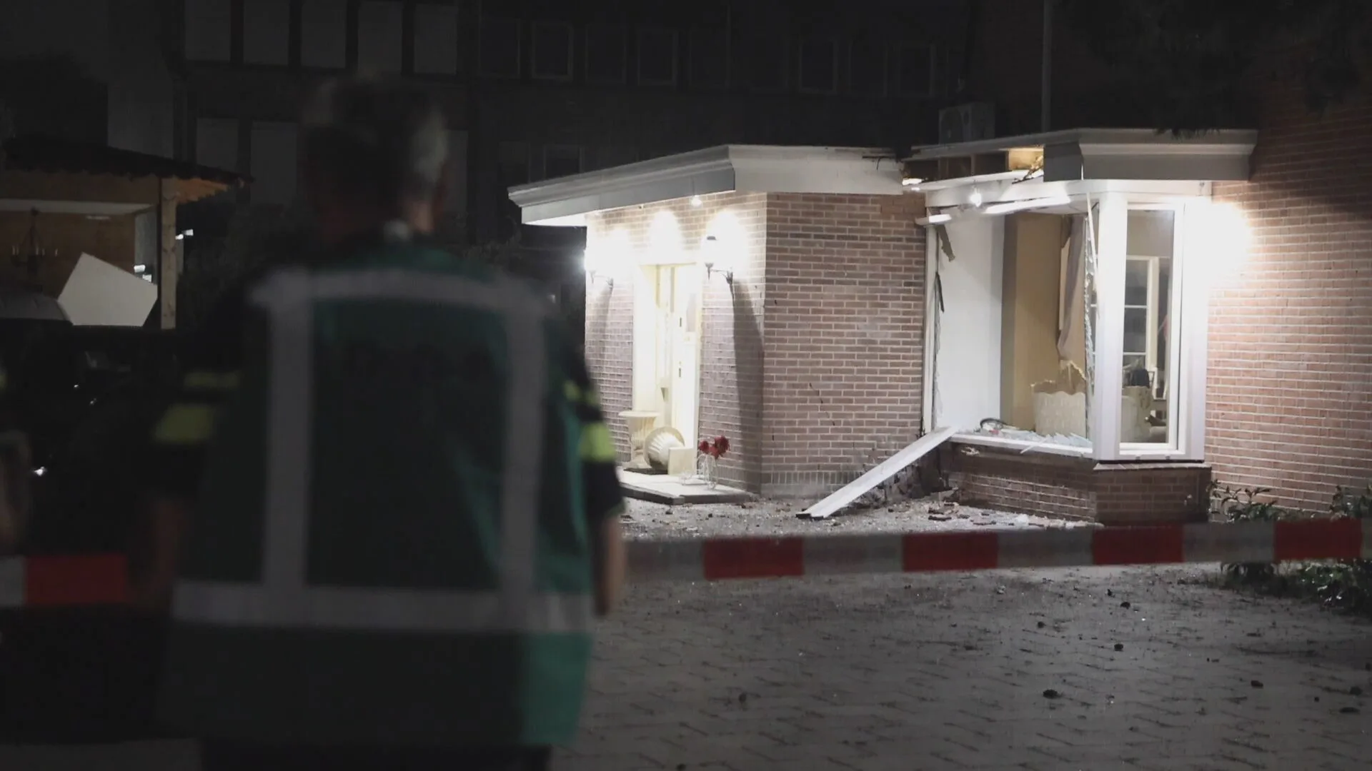 Hele buurt wakker en veel schade na harde explosie in Den Haag