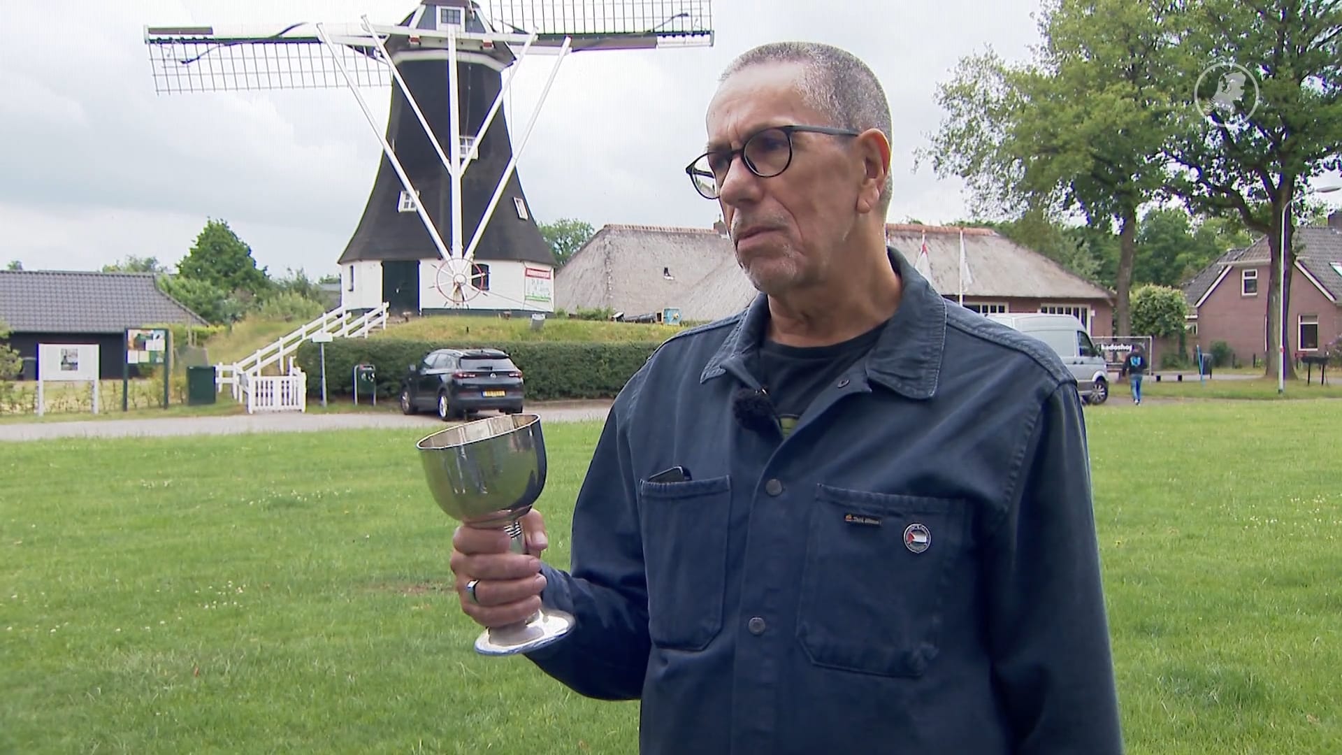 Kleinzoon herdenkt opa die 100 jaar geleden de allereerste TT won