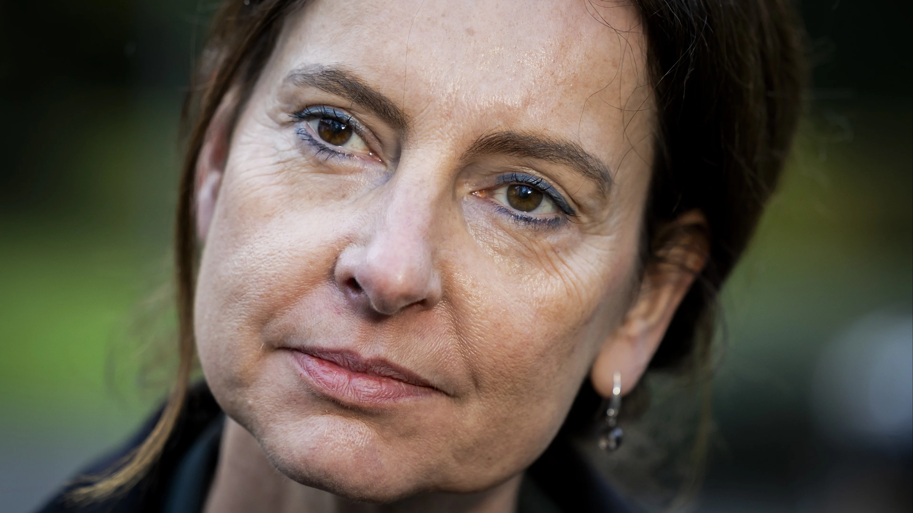 Minister Uitermark noemt beelden azc-protesten Uden 'afgrijselijk'