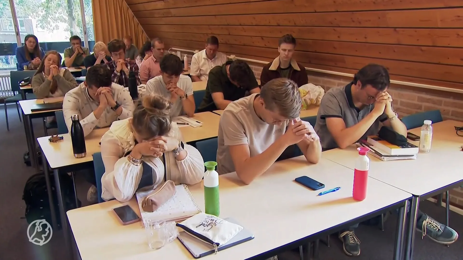 Kerken raken leger, terwijl collegezalen theologie juist voller raken