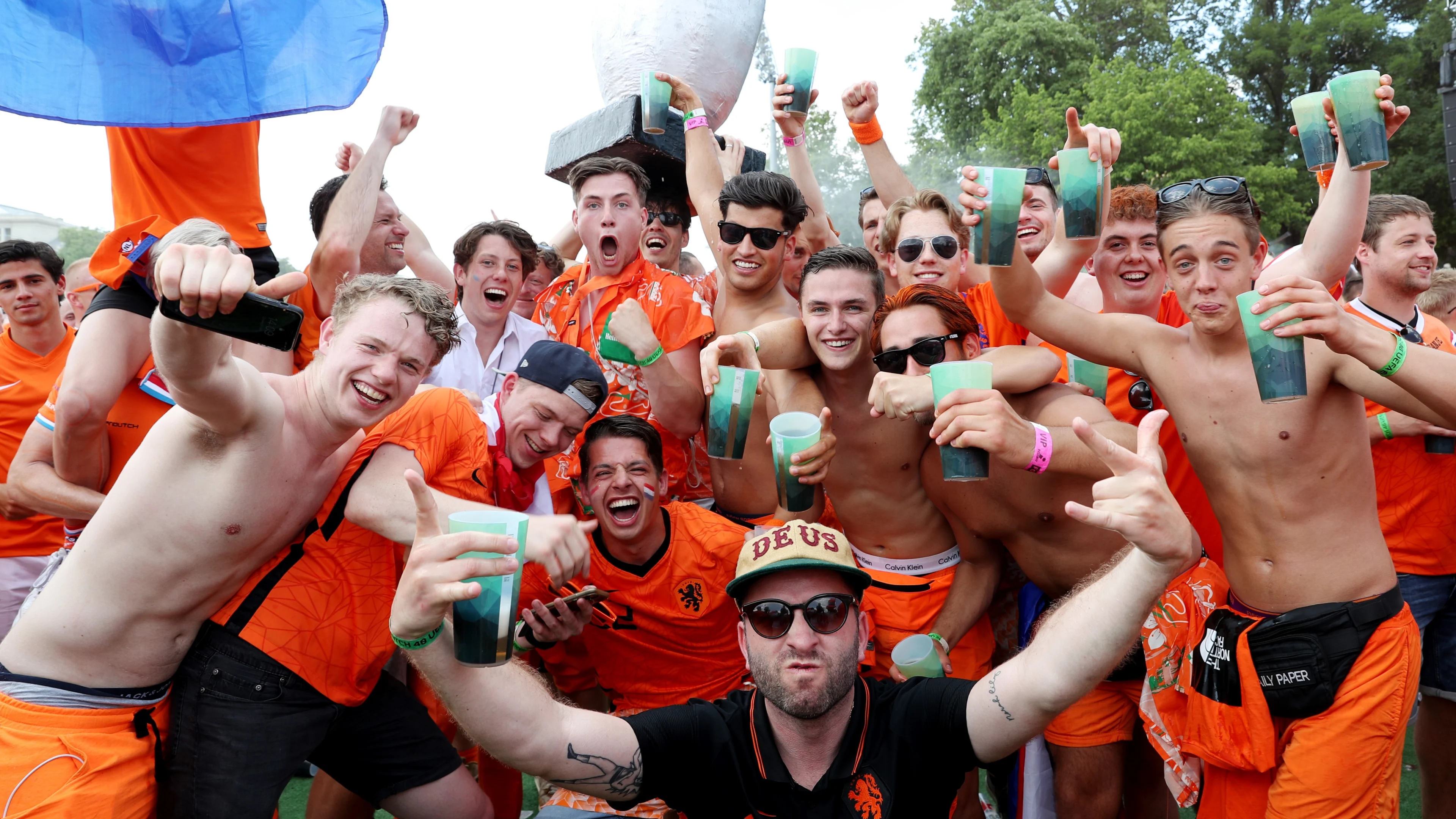 Qatar belooft WK-supporters meer vrijheid: dronken mensen en lhbti'ers worden niet vervolgd